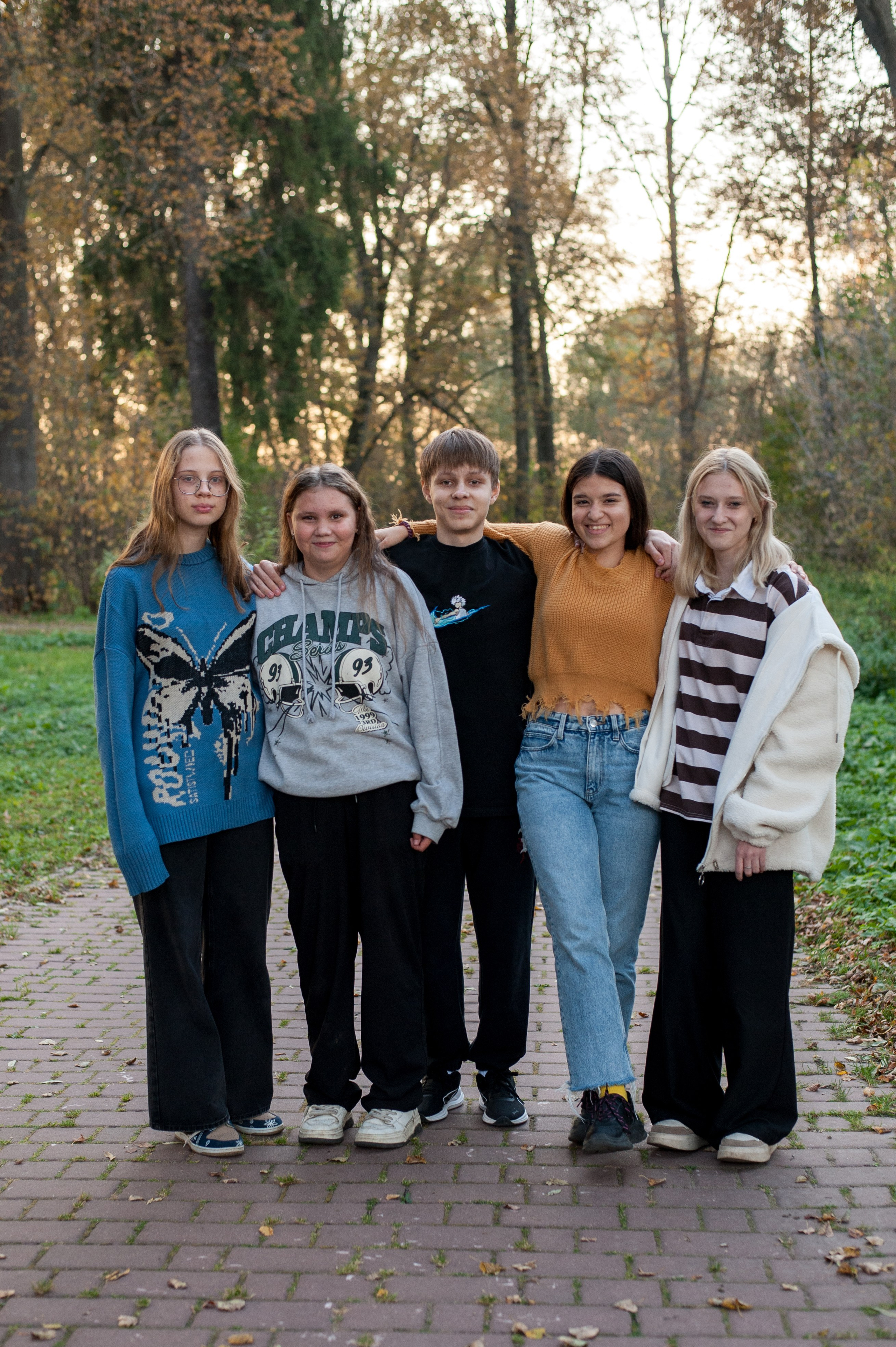 9,11 класс улица. Выпускной альбом Чехов, Подольск, Москва