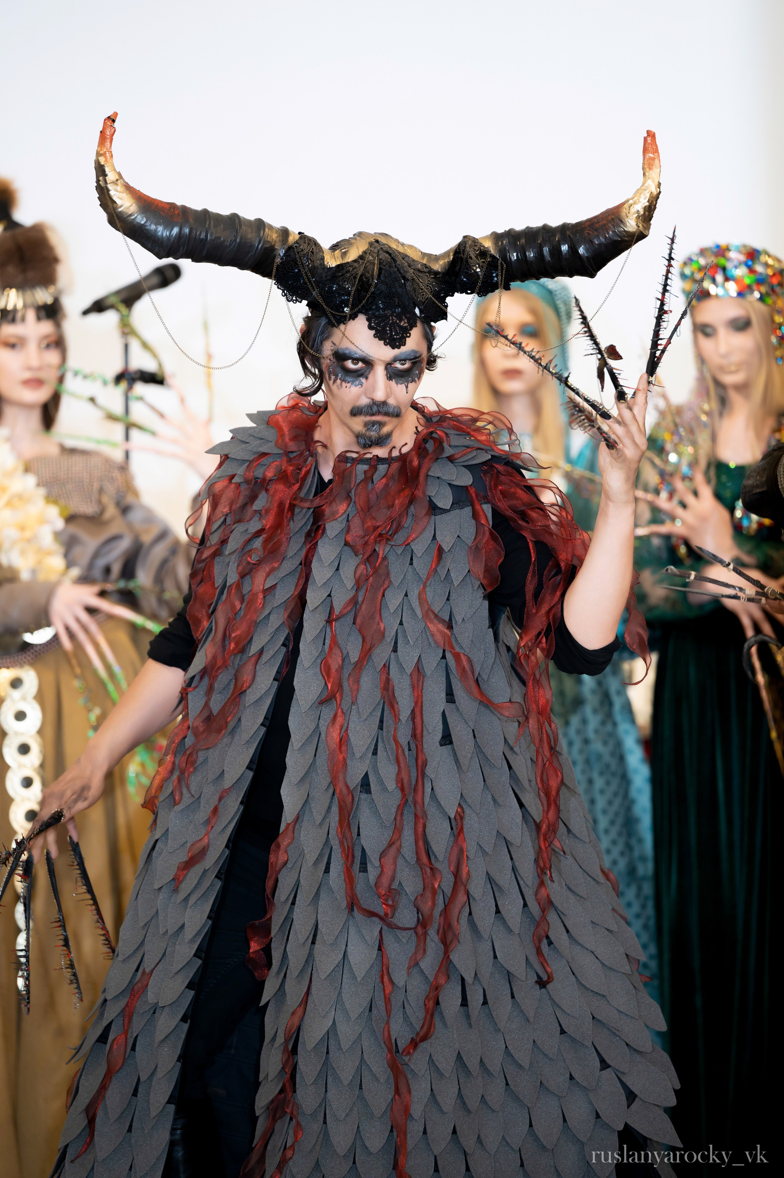 Модный показ. Репортажный фотограф