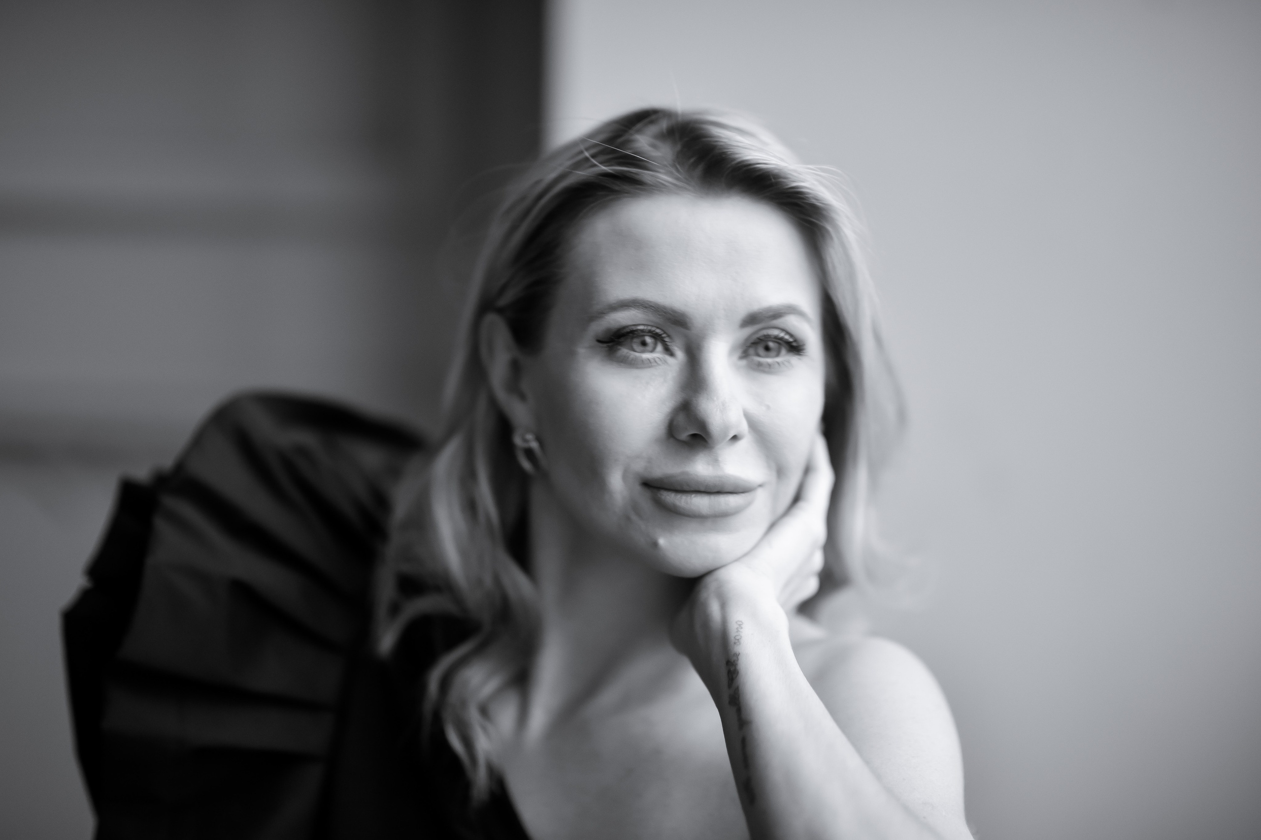 MARINA. Фотограф для бизнесконтента, репортажей и семейного альбома в Москве