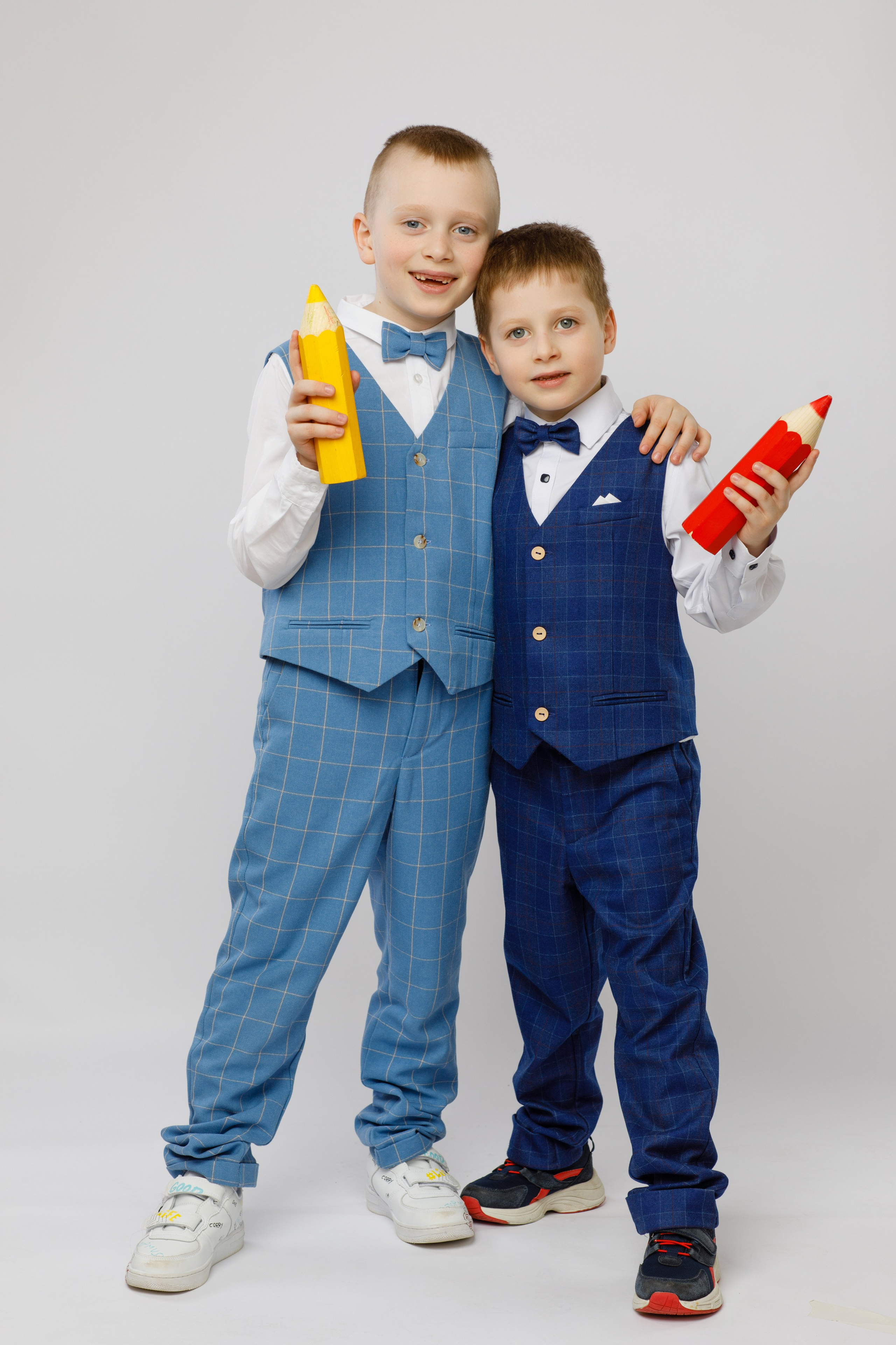 ГРУППОВЫЕ ФОТОГРАФИИ. Выпускные альбомы в Москве FOTOVMESTE