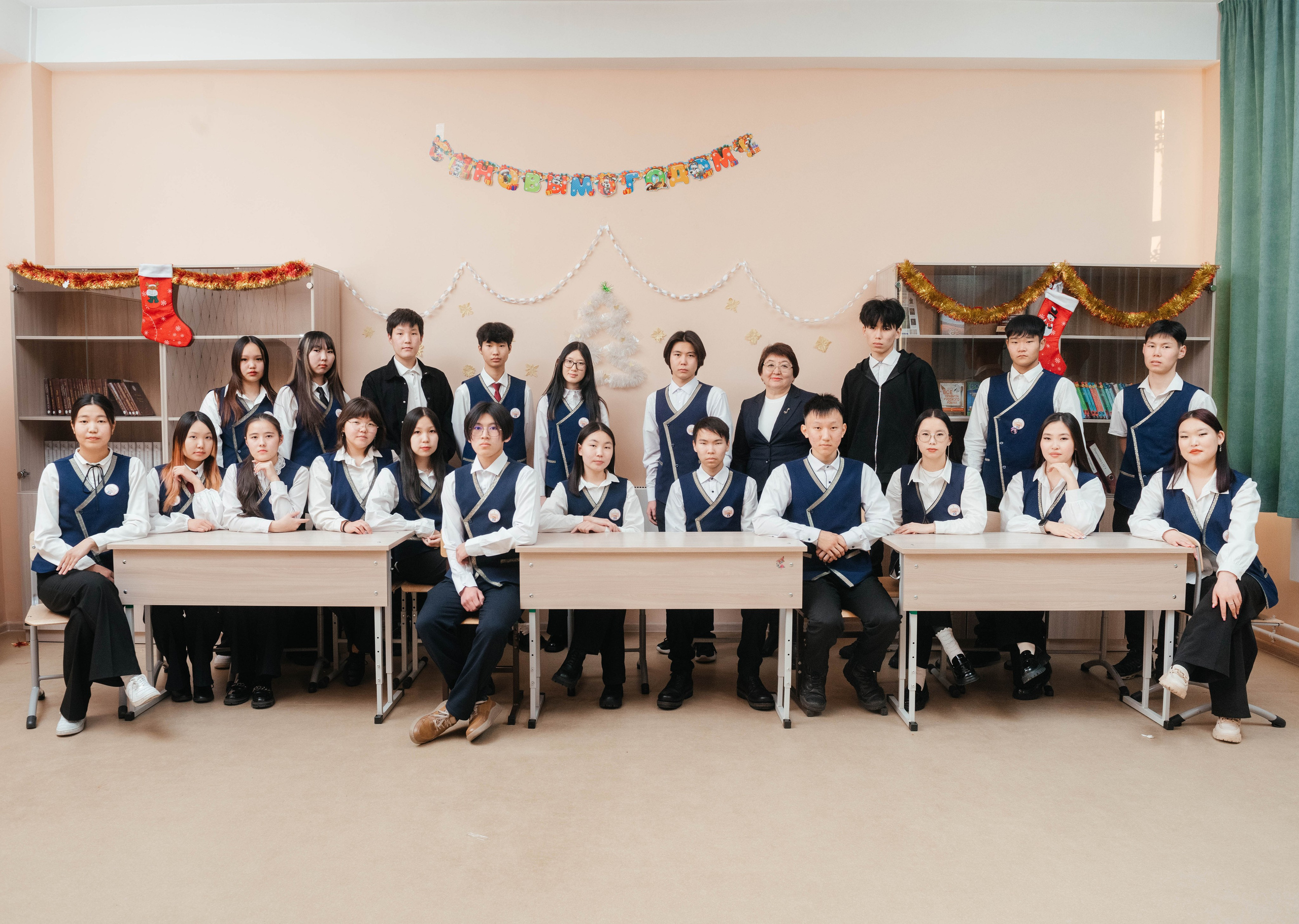 Выпускной фотоальбом для средней школы. Фотограф Эллина Дар г. Улан-Удэ