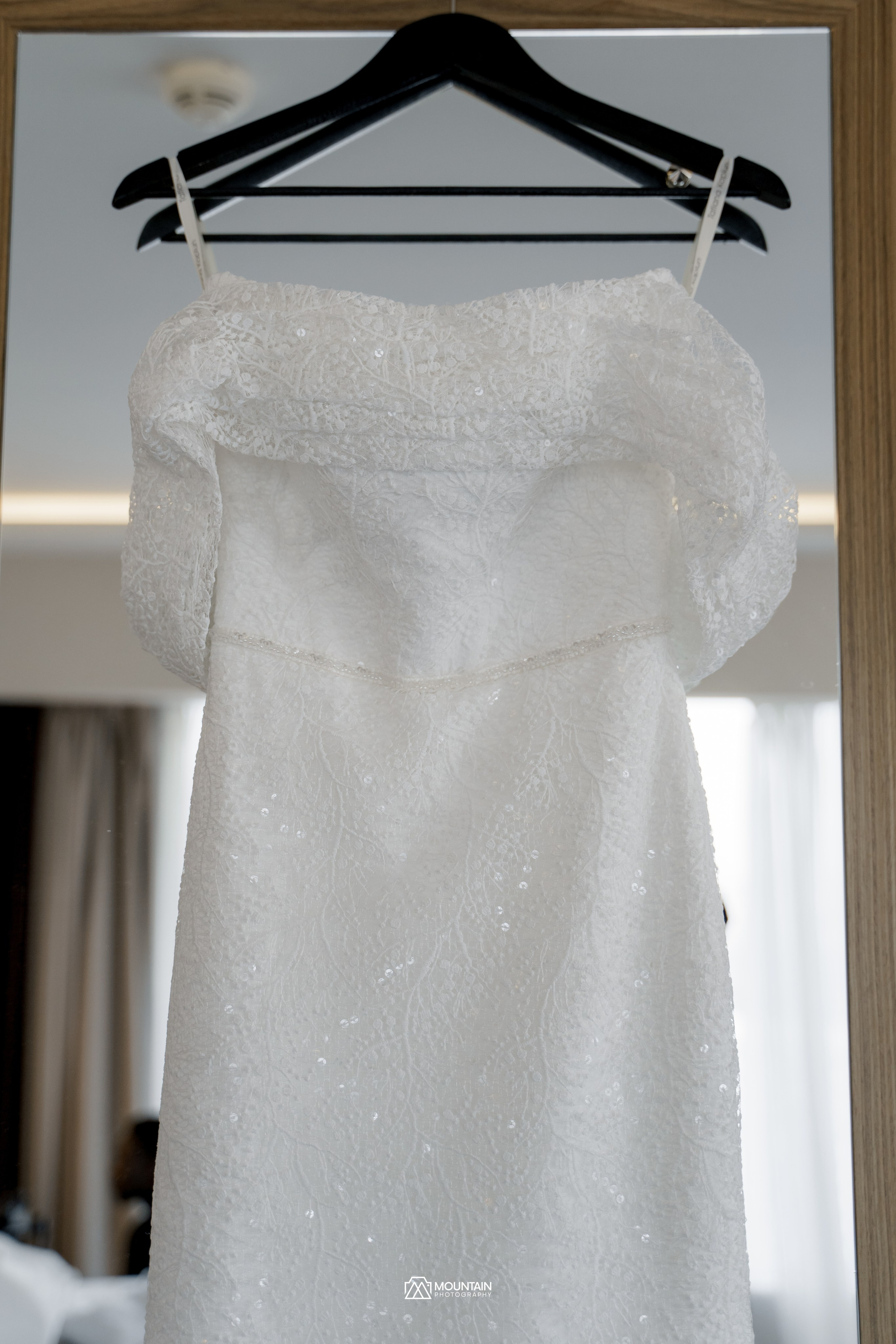 Oludola and Anastasia. Photographer based in moscow Peter Tchana