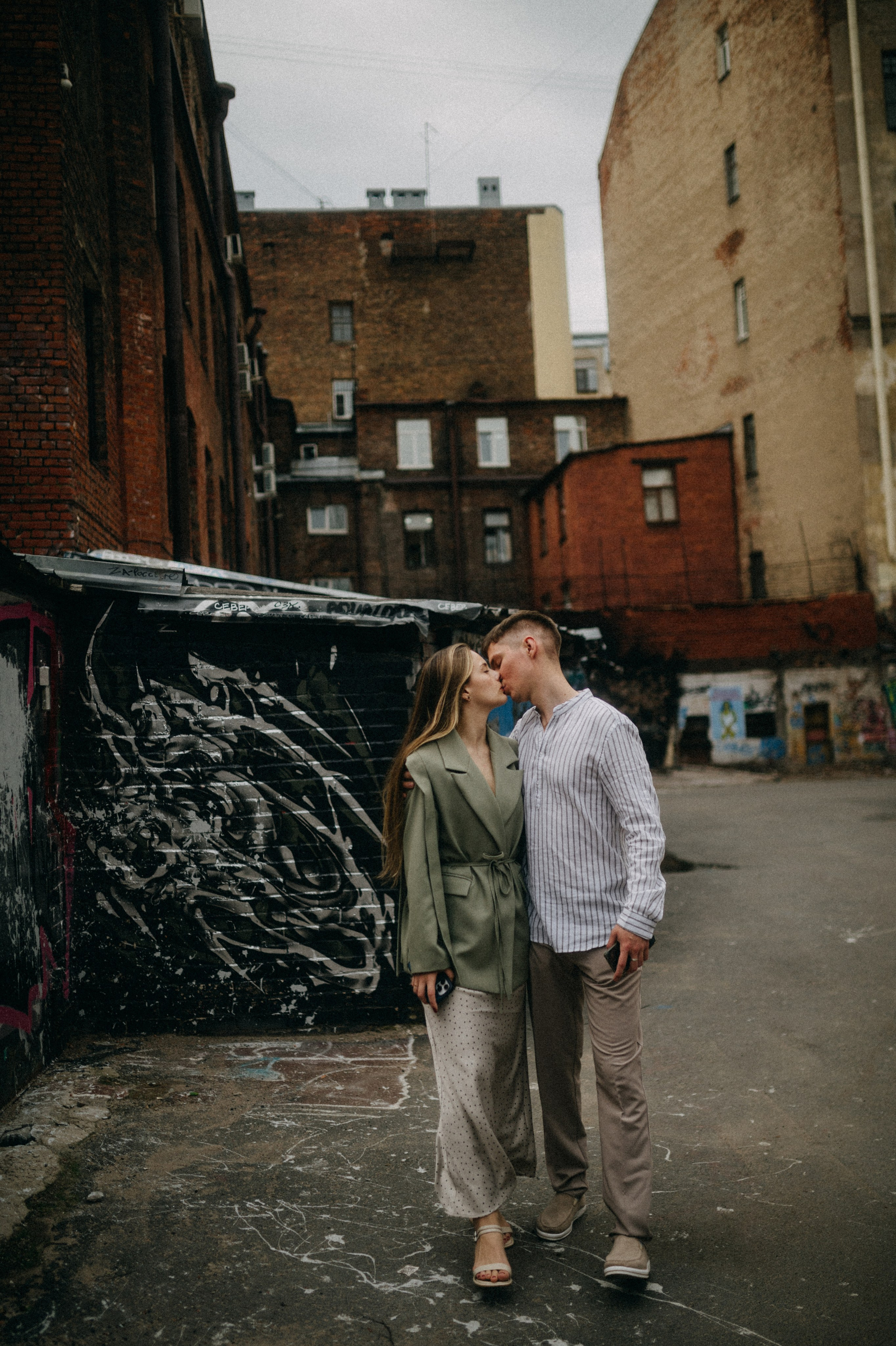 Улицы ждали именно нас. Фотограф в Санкт Петербурге Лара Великова