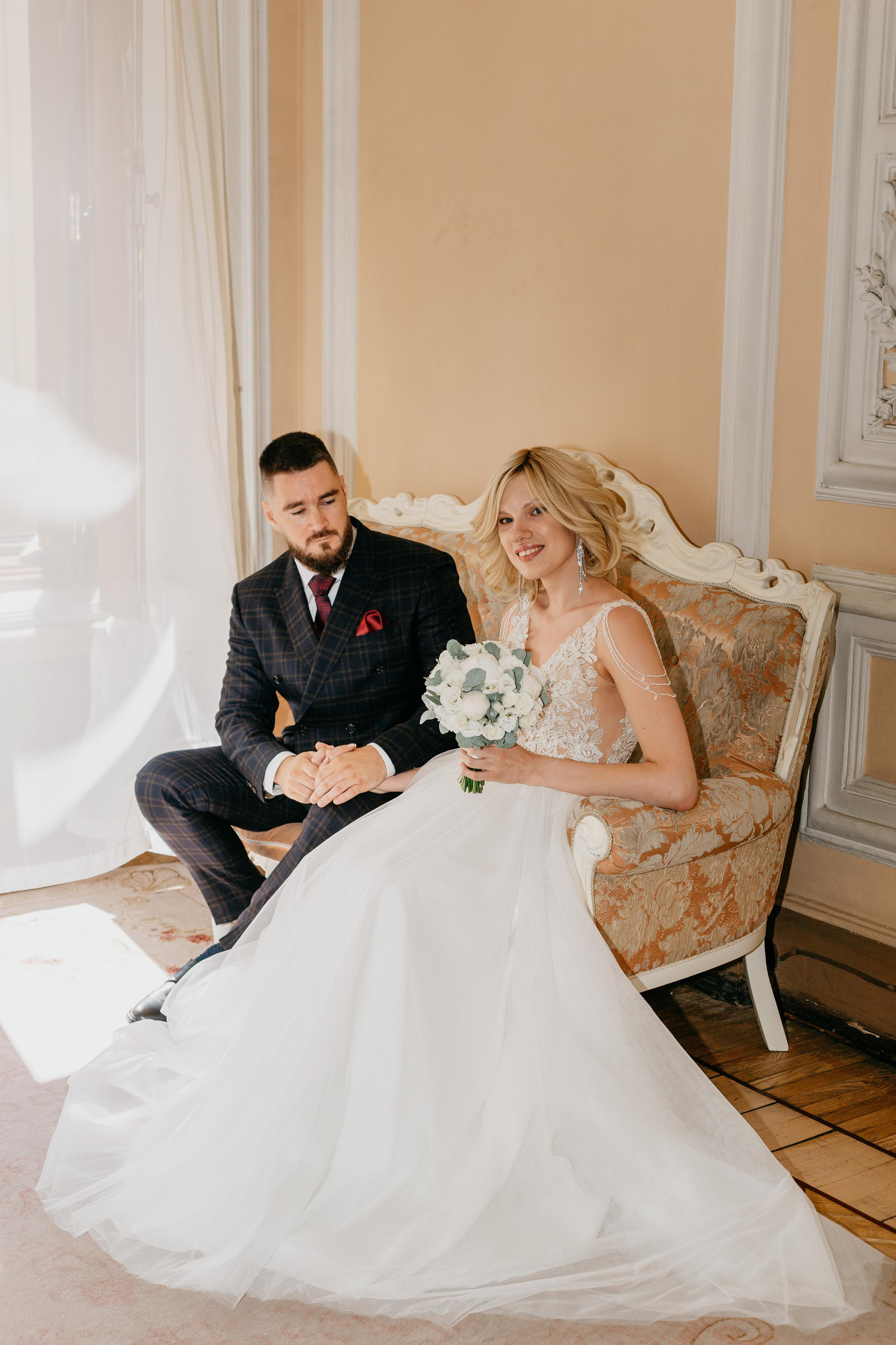 Юлия и Михаил: Первый дворец, дом Зингера, прогулка. Душевный фотограф в Санкт-Петербурге. Свадебные и семейные фотосессии