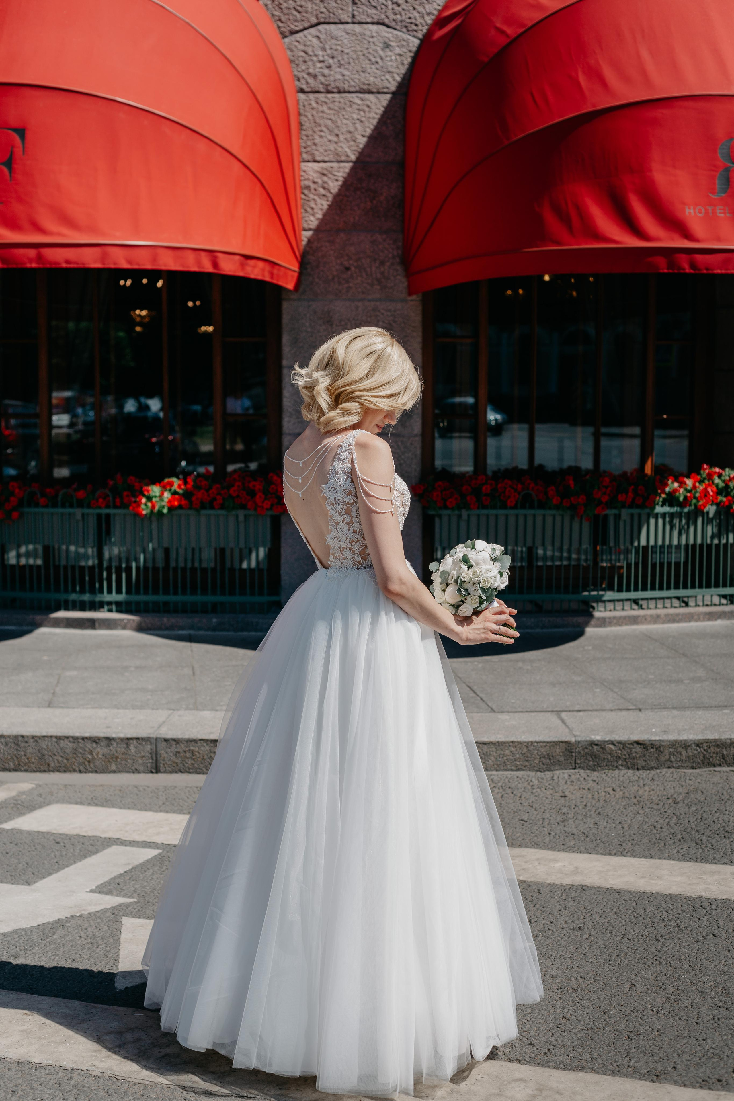 Юлия и Михаил: Первый дворец, дом Зингера, прогулка. Душевный фотограф в Санкт-Петербурге. Свадебные и семейные фотосессии