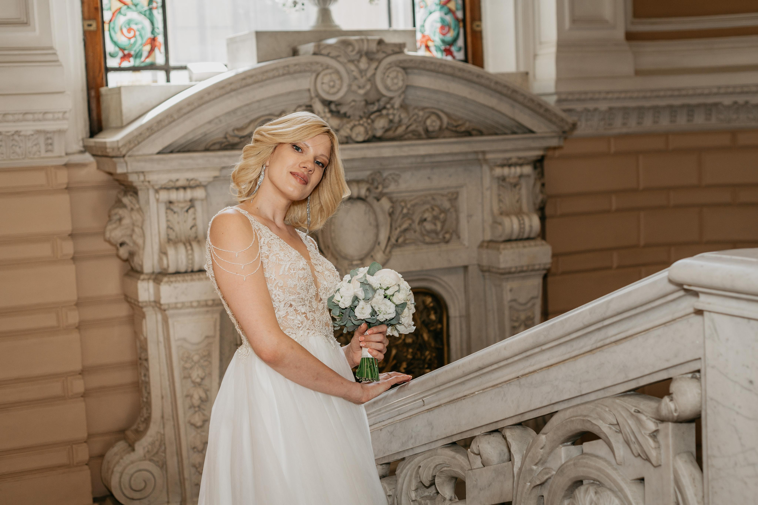 Юлия и Михаил: Первый дворец, дом Зингера, прогулка. Душевный фотограф в Санкт-Петербурге. Свадебные и семейные фотосессии