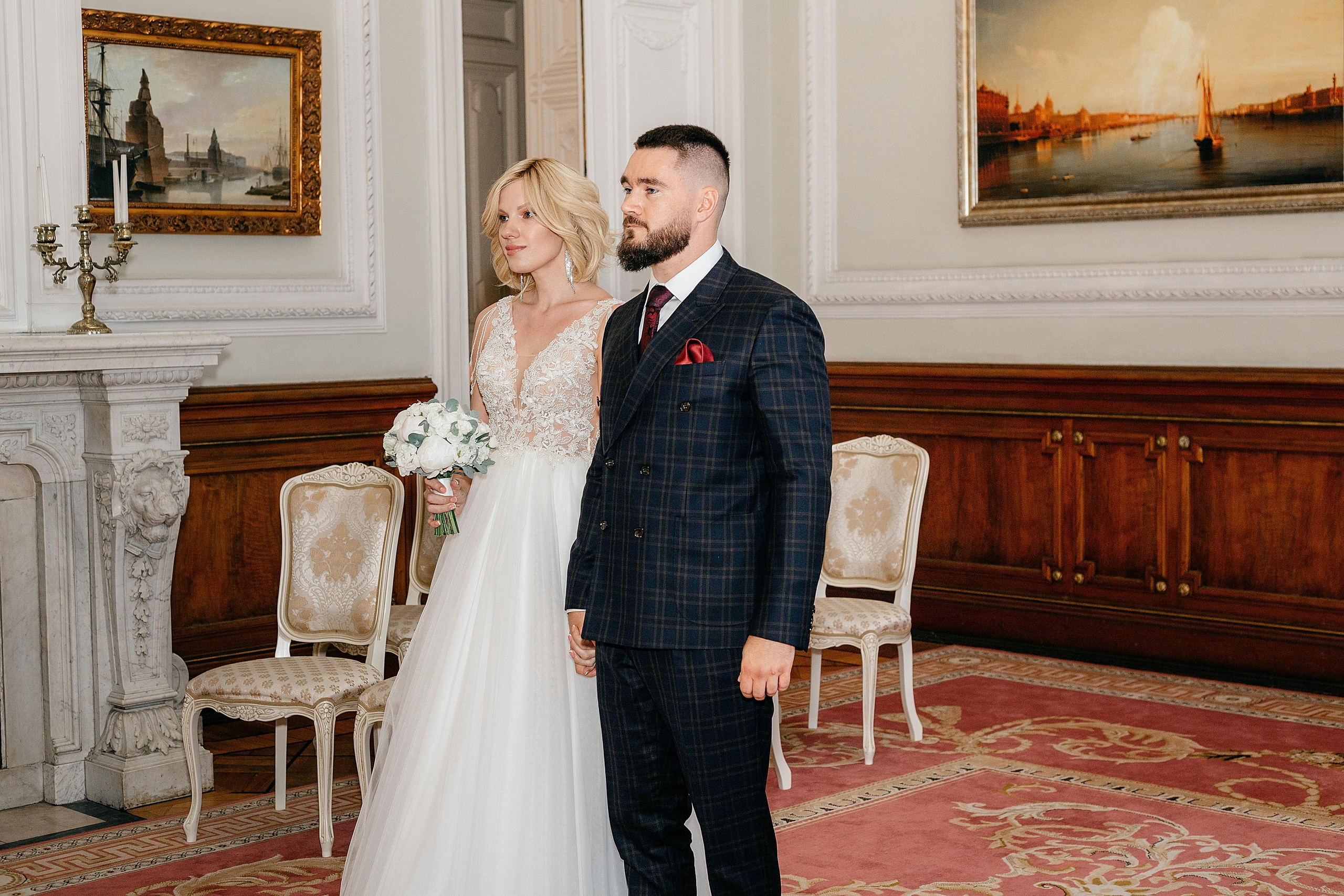 Юлия и Михаил: Первый дворец, дом Зингера, прогулка. Душевный фотограф в Санкт-Петербурге. Свадебные и семейные фотосессии