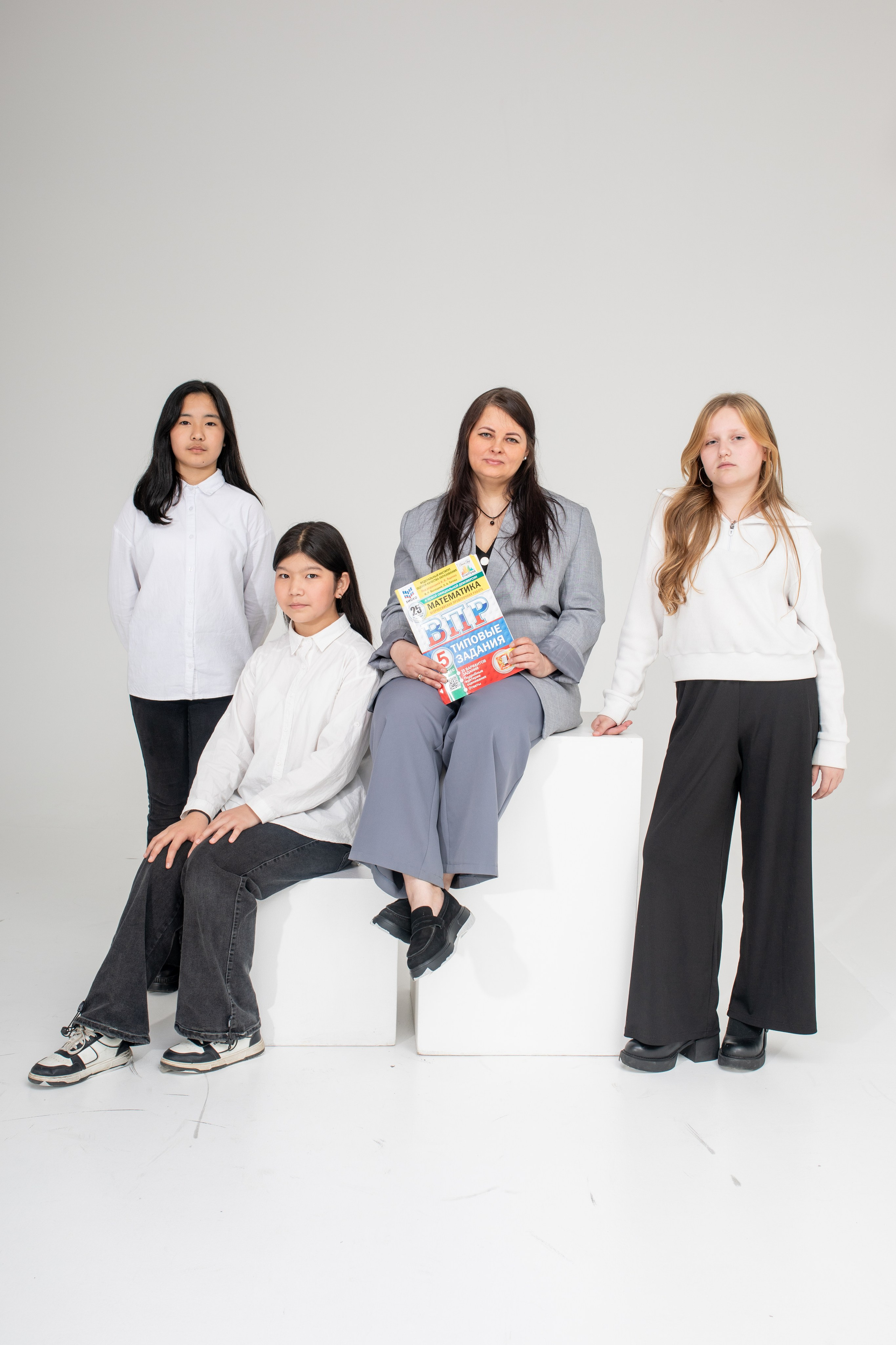 5 класс. Студия. Фотограф в Новосибирске Ася Зверева