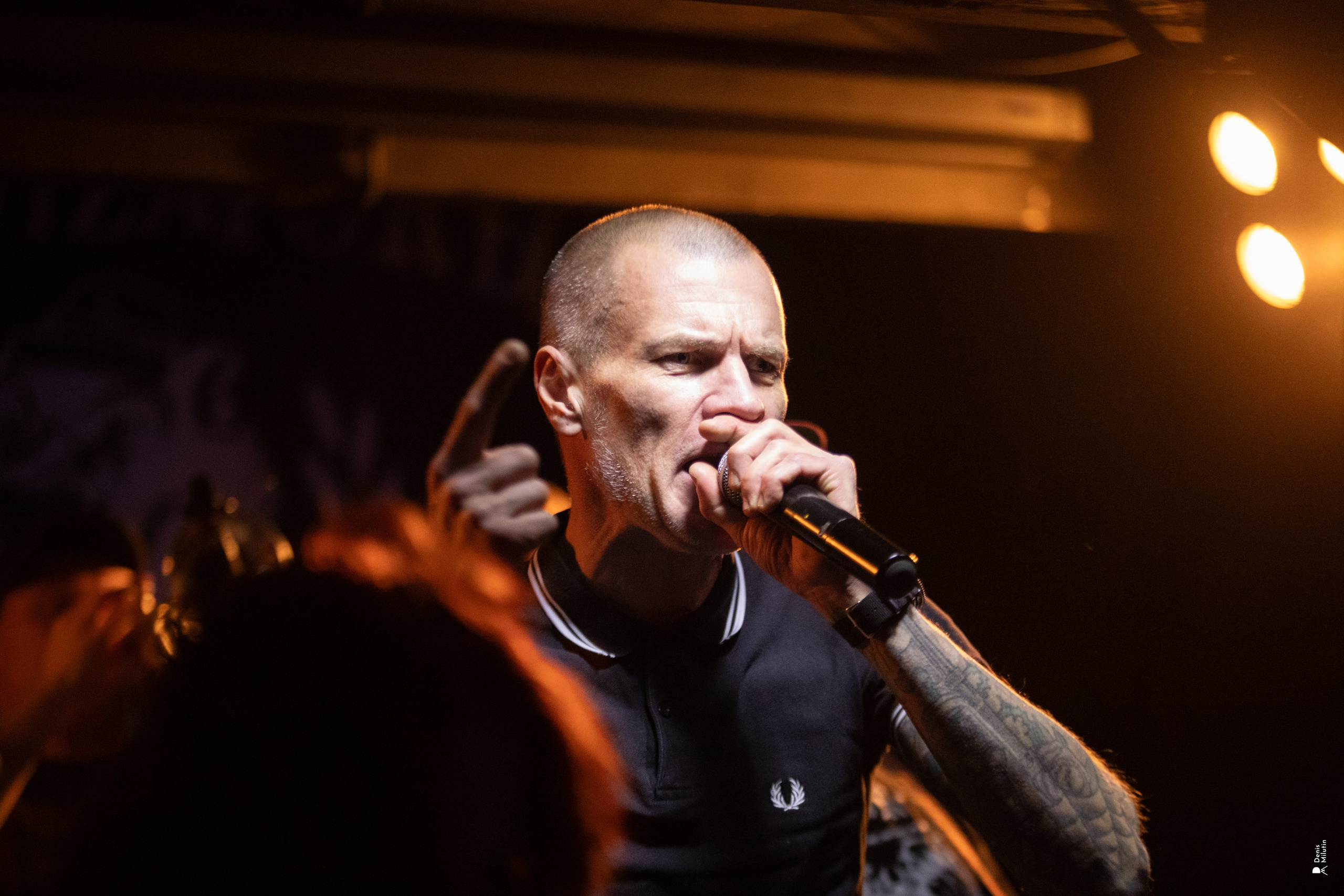 Рядом Ассенизаторы. Портретный фотограф Денис Милютин