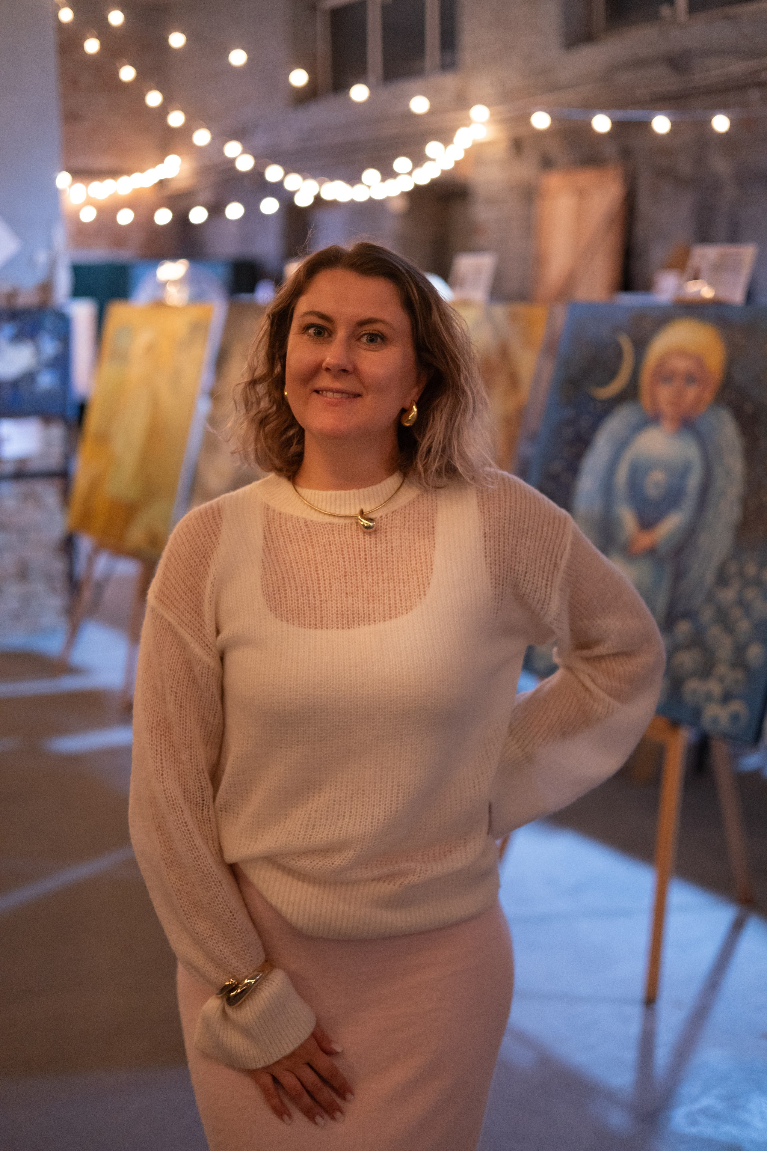 Выставка «АНГЕЛЫ МИРА». Фотограф Красноярск съемки лавстори, фотосессия в студии, портретная съемка, творческие фотосессии