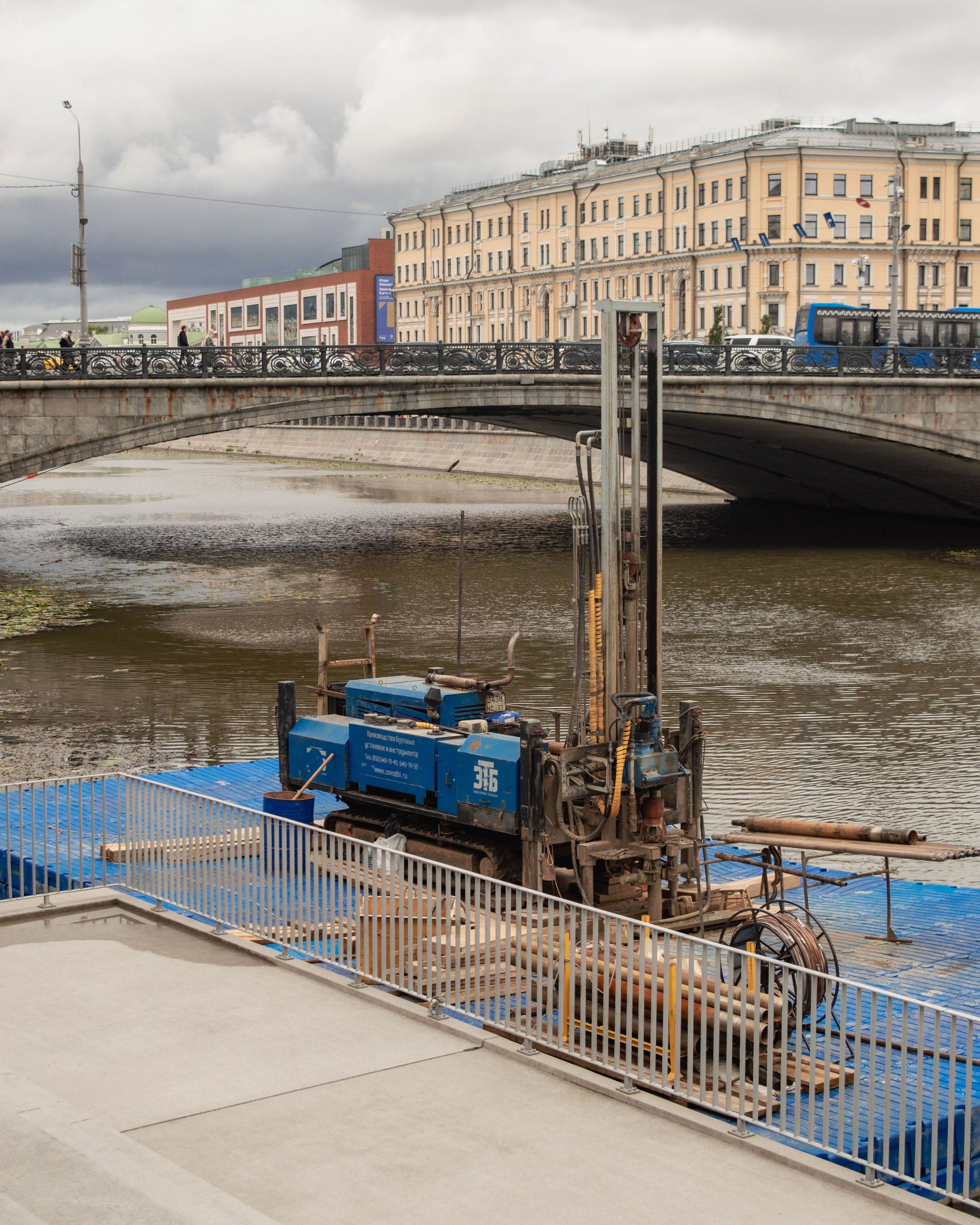 Многослойность городского пространства. Фотограф Анастасия Лощакова в Москве