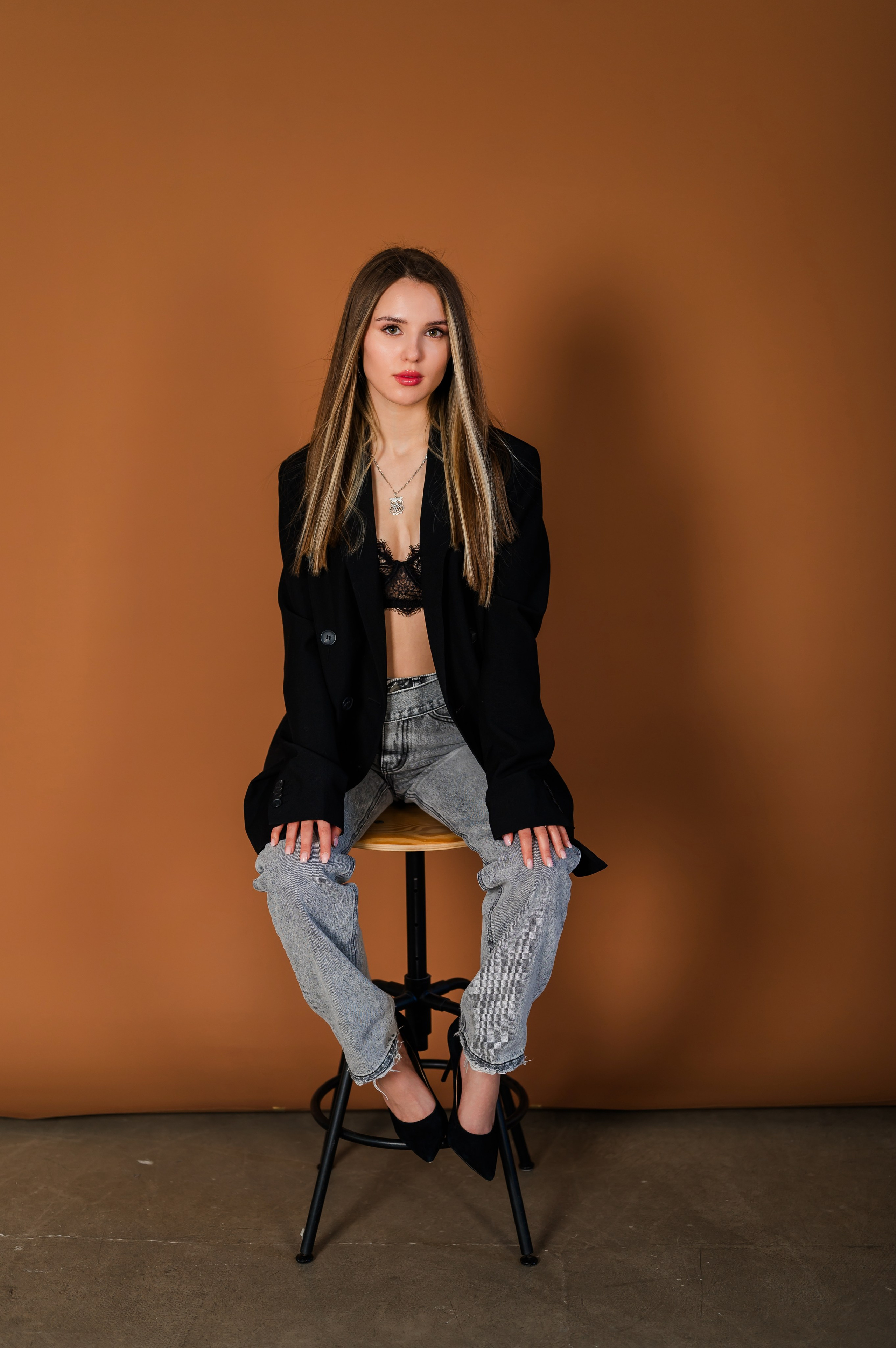 Алина, съемка на циклораме. Свадебный и семейный фотограф Евгения Кононова