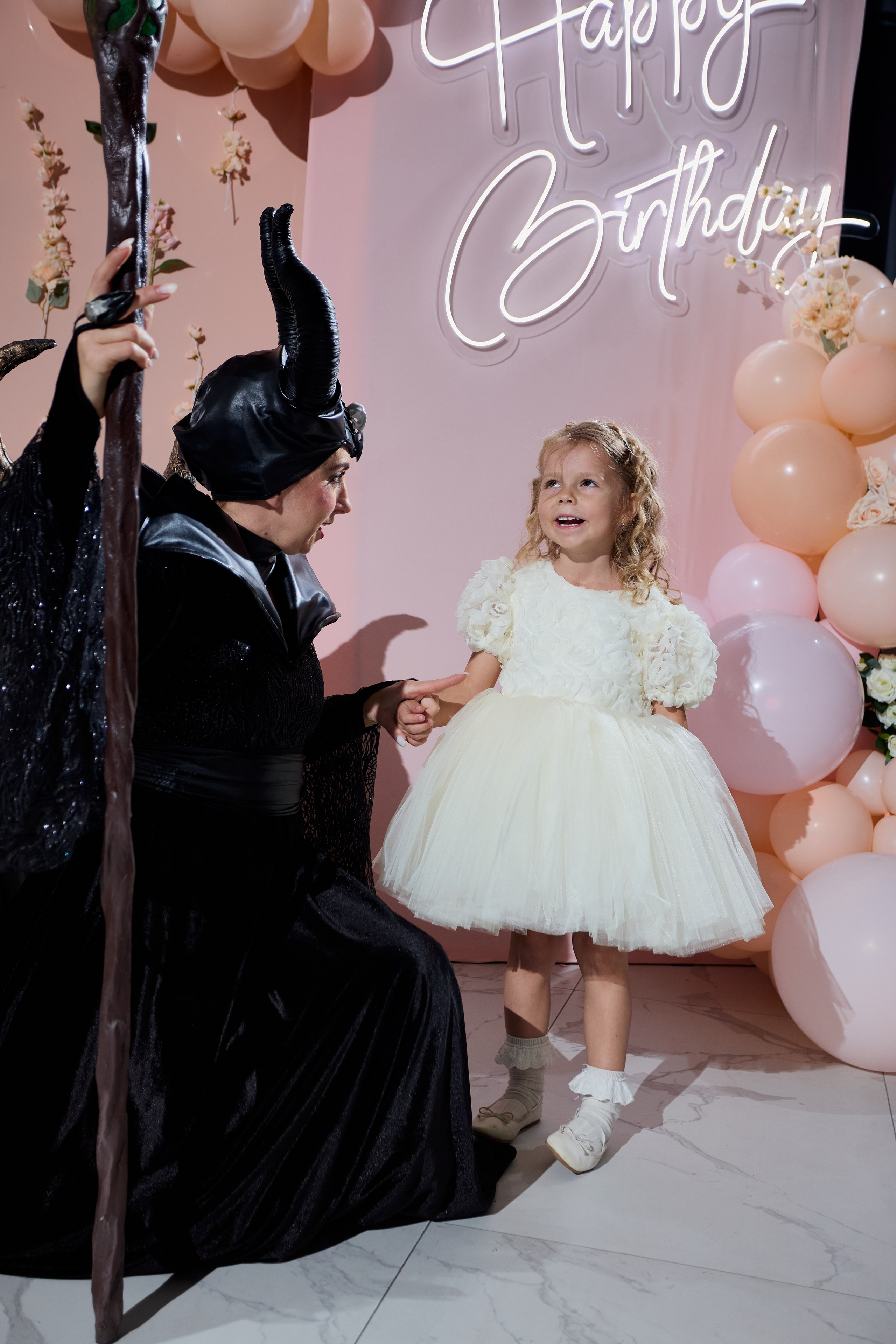 Малифисента и Тесла шоу. Свадебный фотограф Москва и Московская область Борисов Сергей