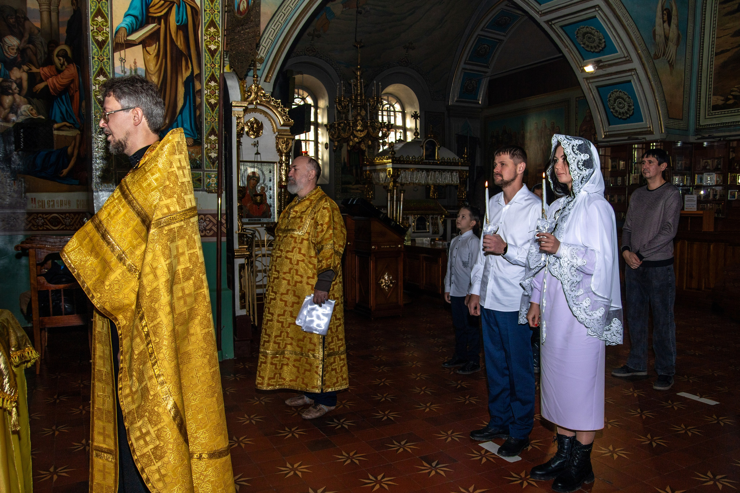 Венчание. Церковь Петра и Павла. Фотограф в Самаре Алексей Головачёв