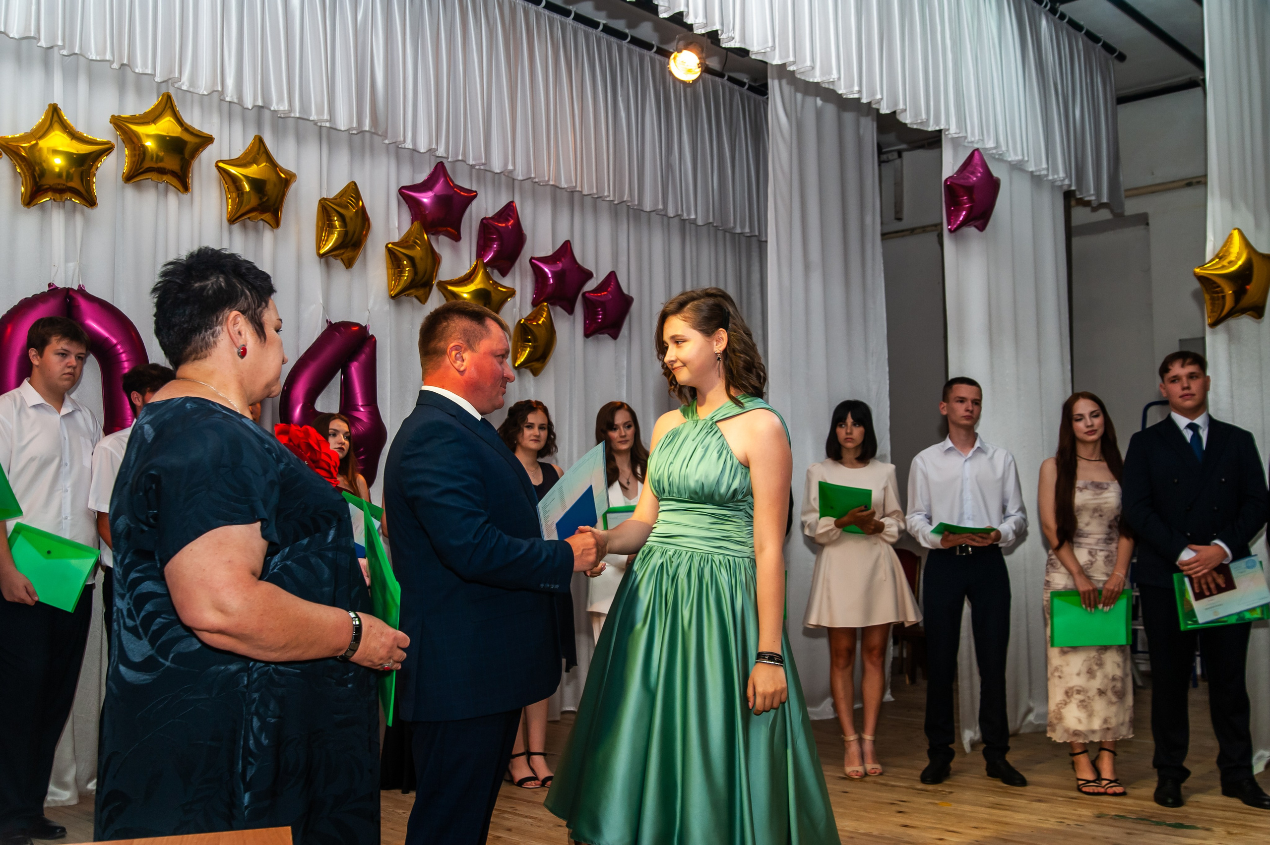 Выпускной МАОУ СОШ № 17 им. Эдуарда Есаяна. Свадебный и семейный фотограф Денис Лукьянов в Краснодаре, Краснодарском крае и Республике Крым