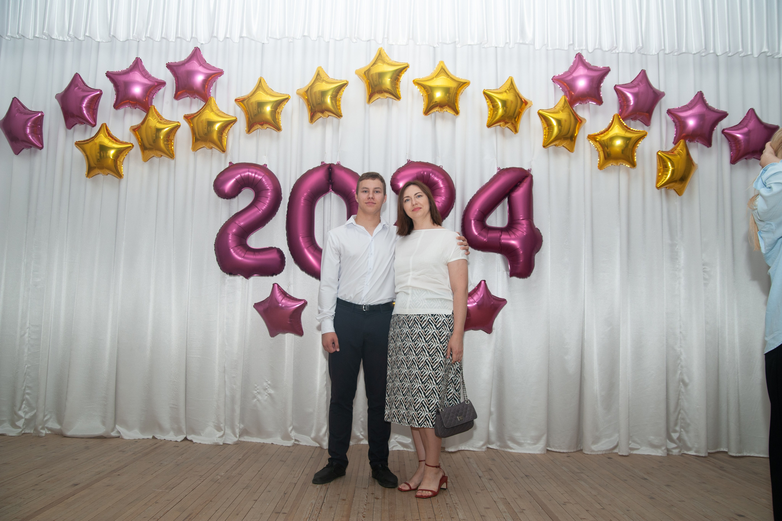 Выпускной МАОУ СОШ № 17 им. Эдуарда Есаяна. Свадебный и семейный фотограф Денис Лукьянов в Краснодаре, Краснодарском крае и Республике Крым