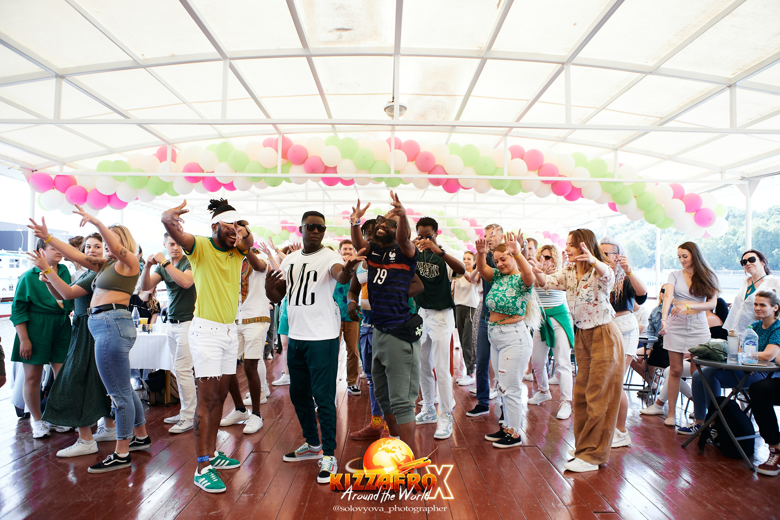 Boat party. Свадебный фотограф