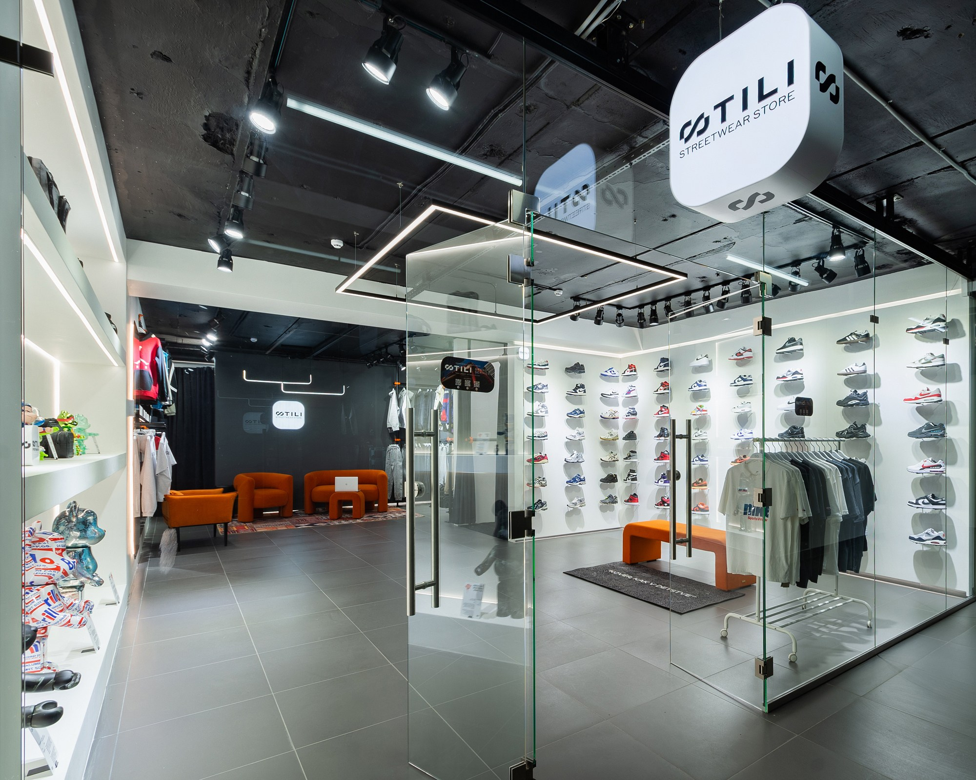 STILI магазин спортивной одежды. Фотограф Сергей Сергеев