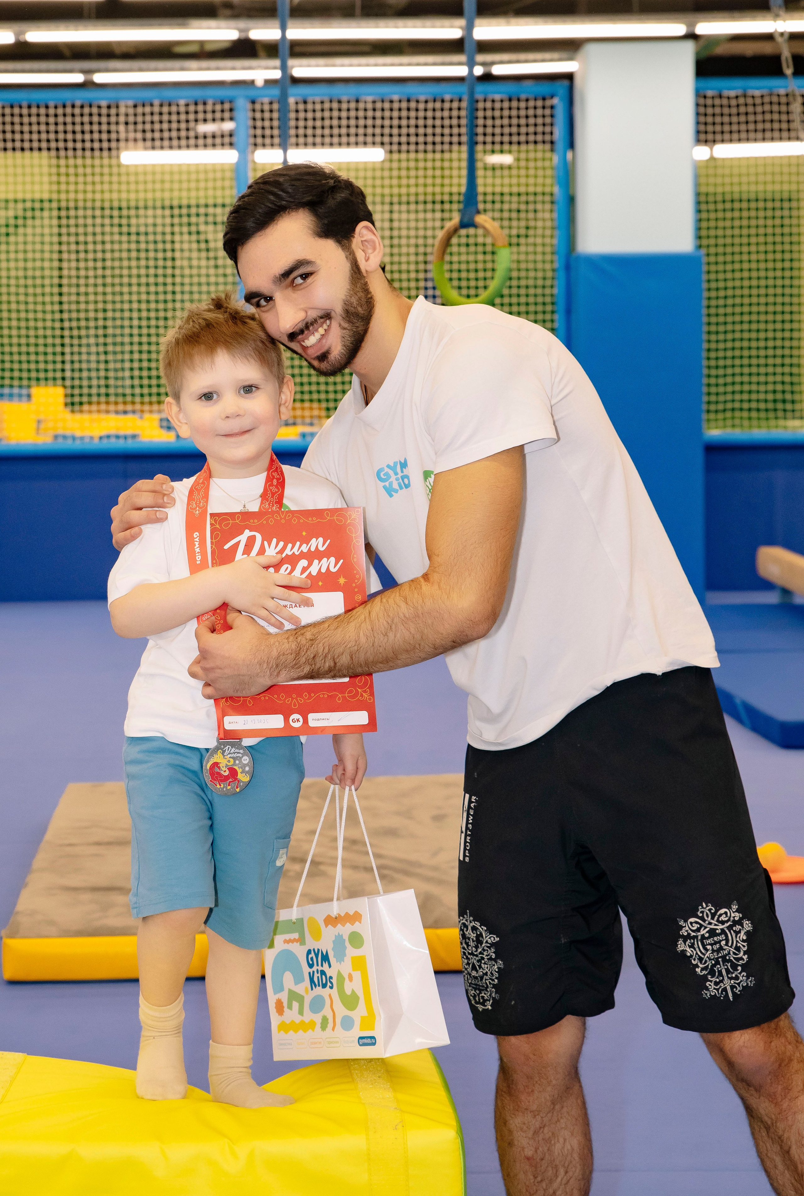 Соревнования по гимнастике в Gymkids Чертаново. Профессиональный фотограф в Москве | Заказать фотосессию и съемку