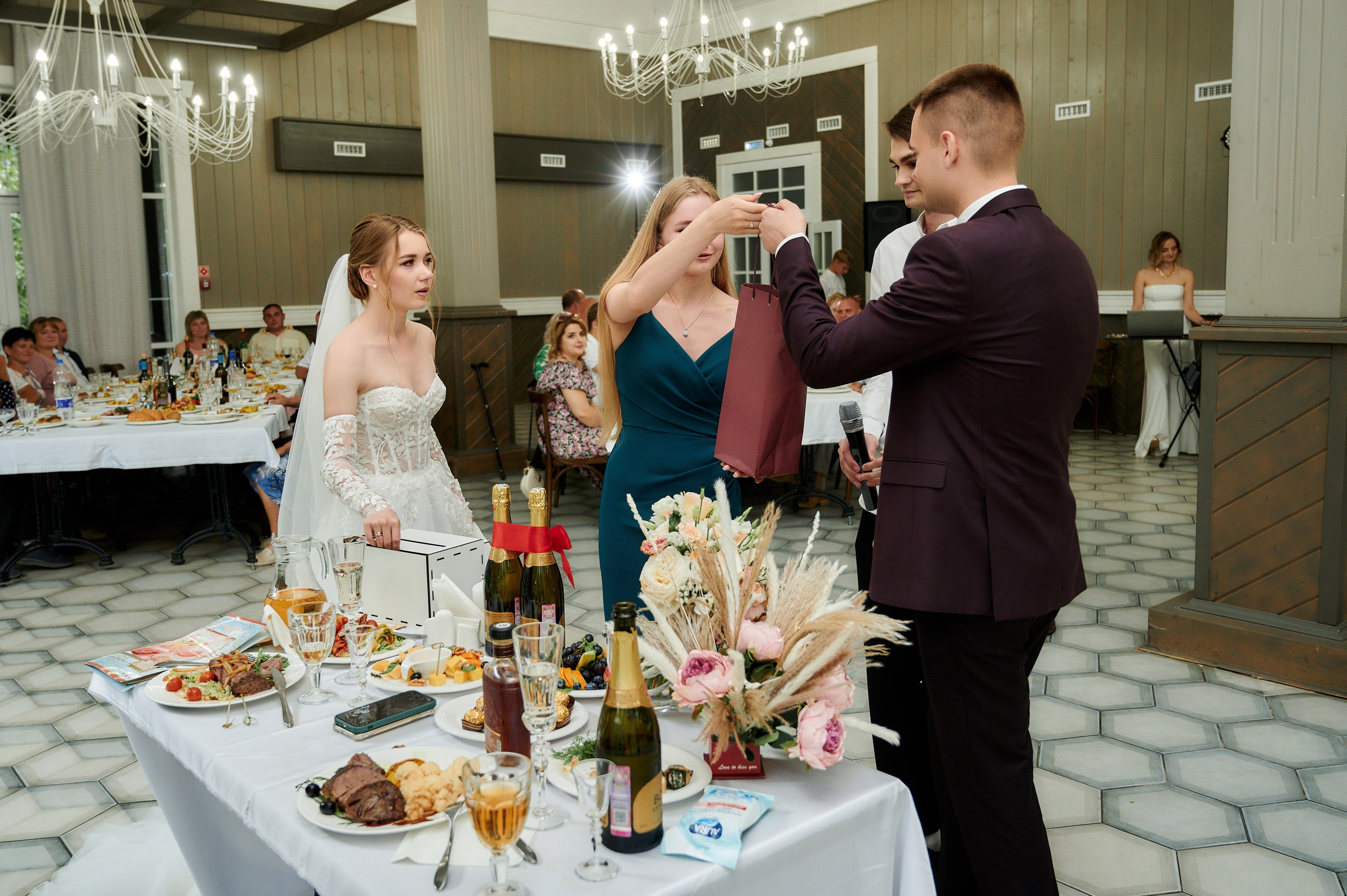 Аня и Андрей. Фото-видеосъемка свадеб Venson Films