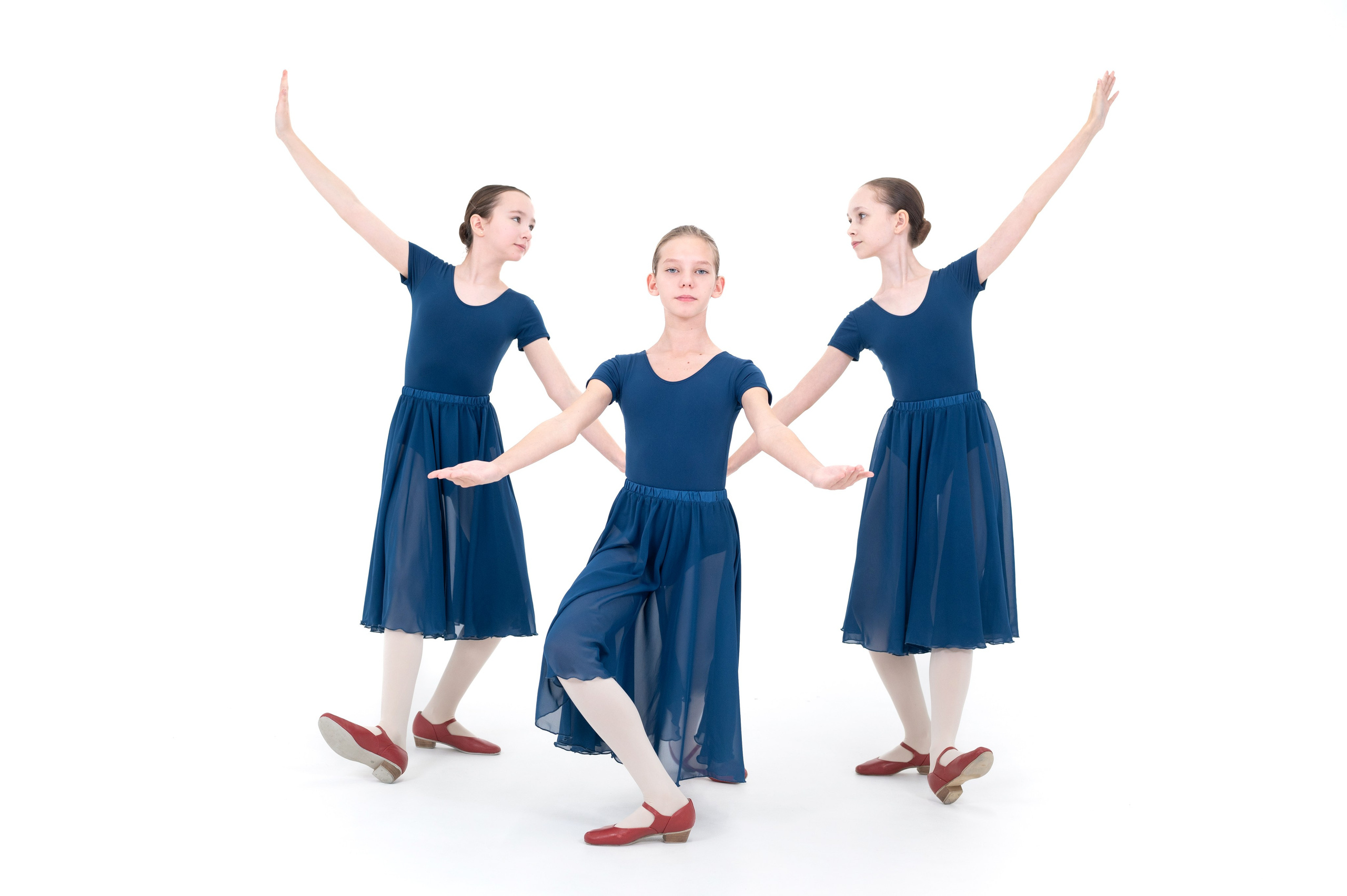 Выпускной альбом хореографичесского коллектива «Пилигрим». Фотограф новорожденных, семейный детский в Тюмени Татьяна Морозова