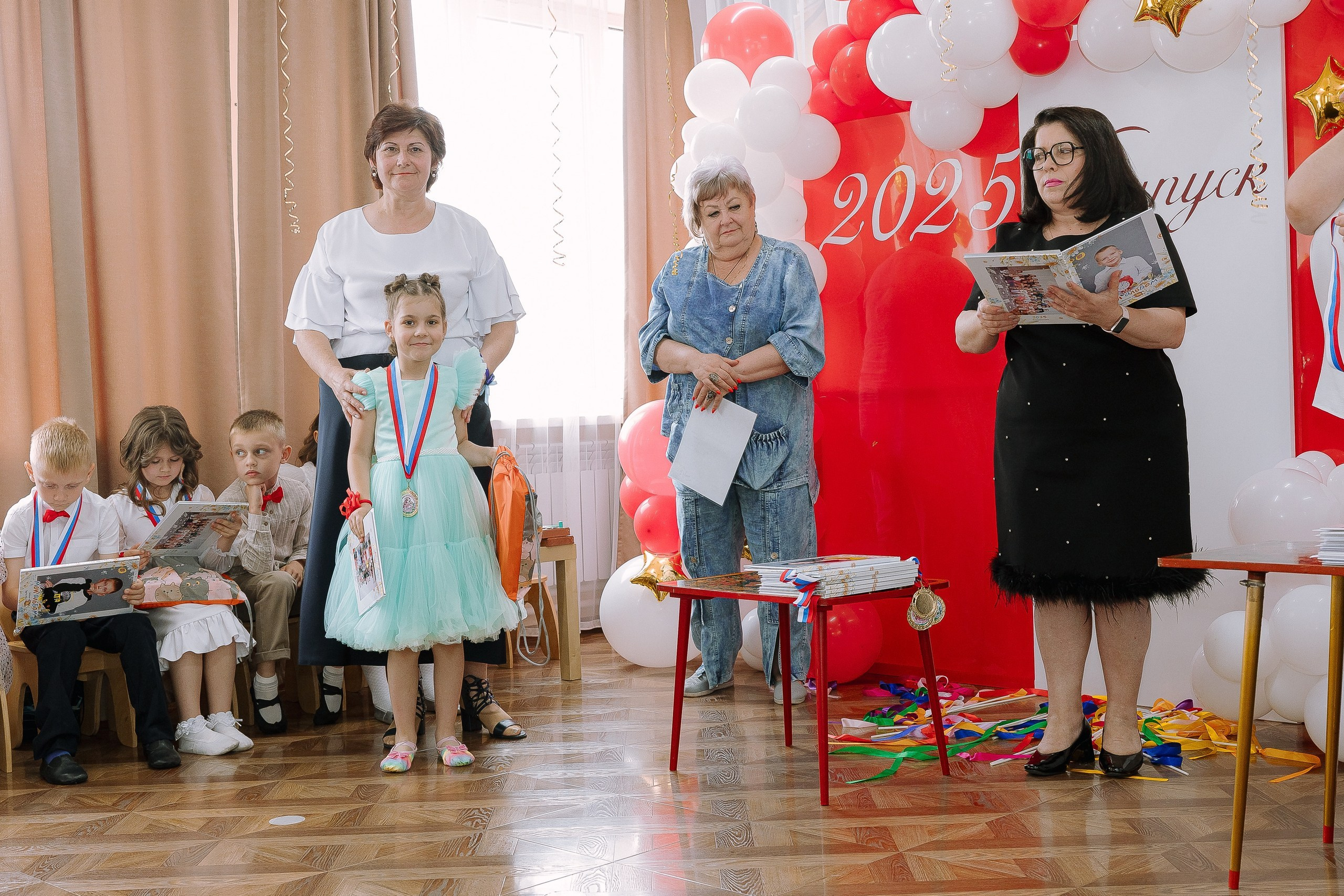 Выпускной в ДС 26. Выпускные альбомы Натальи Бутко: Новороссийск, Анапа, Геленджик