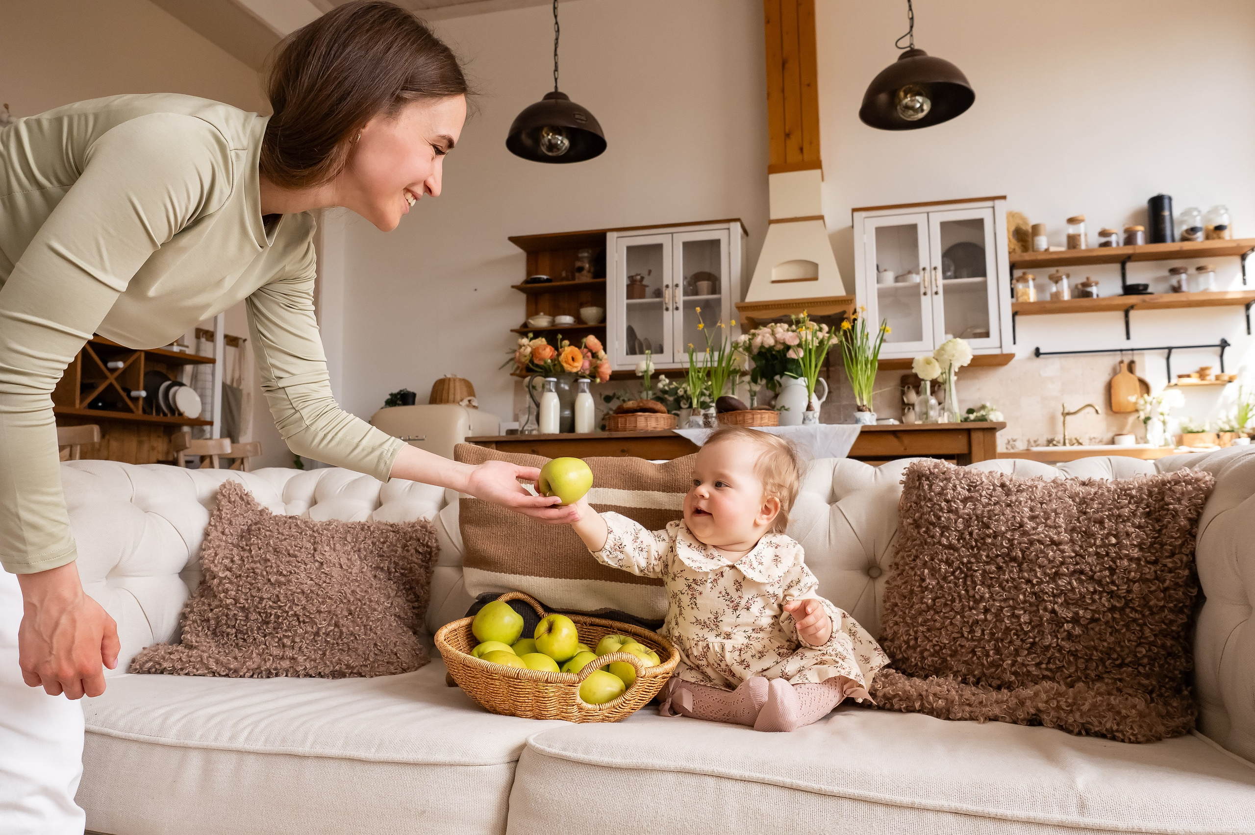 Мира 1 год. Репортажный, семейный и детский фотограф в Пензе и Заречном Арина Ермилова. Картины барельеф на заказ
