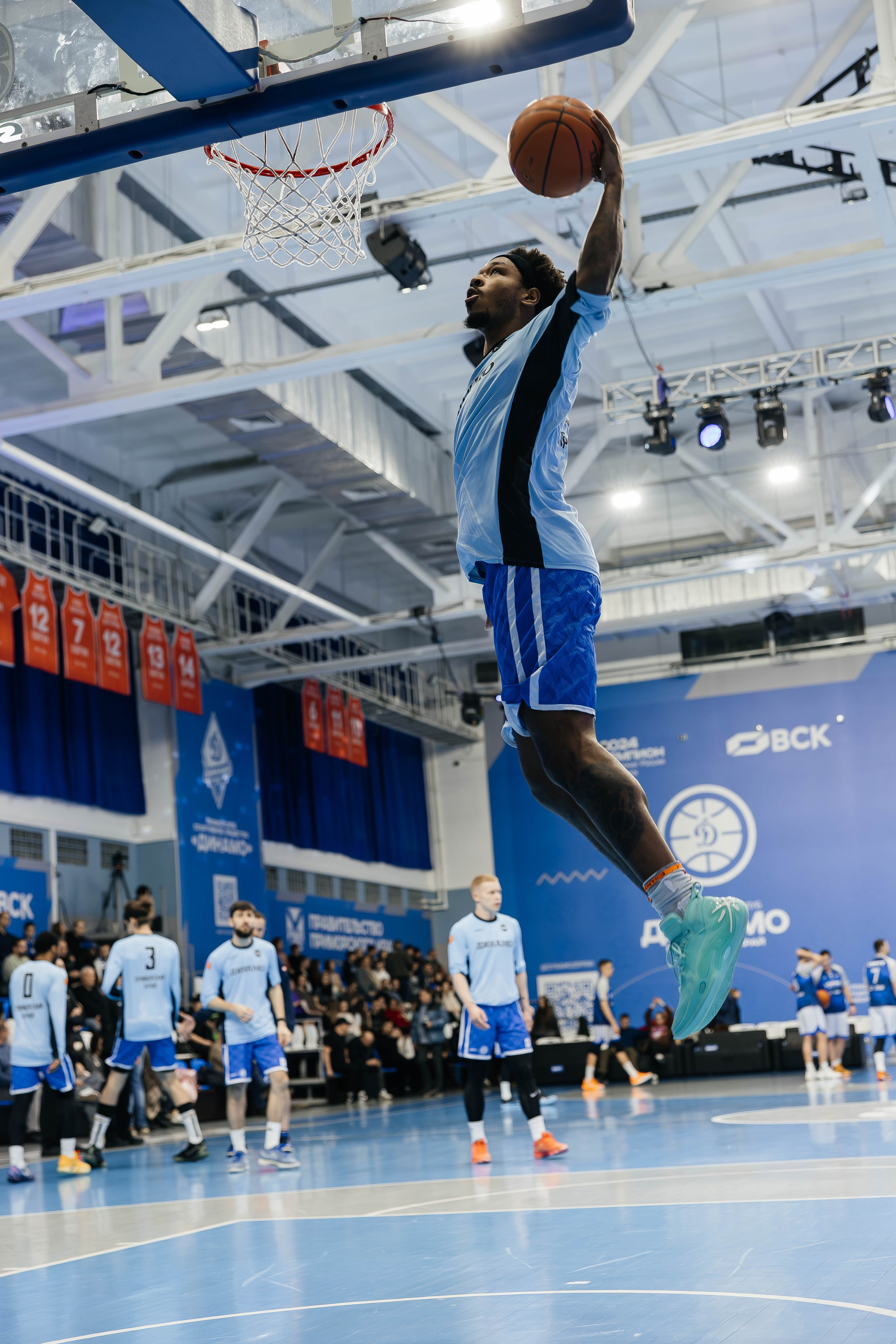 Баскетбол — Динамо. Репортажный и свадебный фотограф во Владивостоке Максим Цой