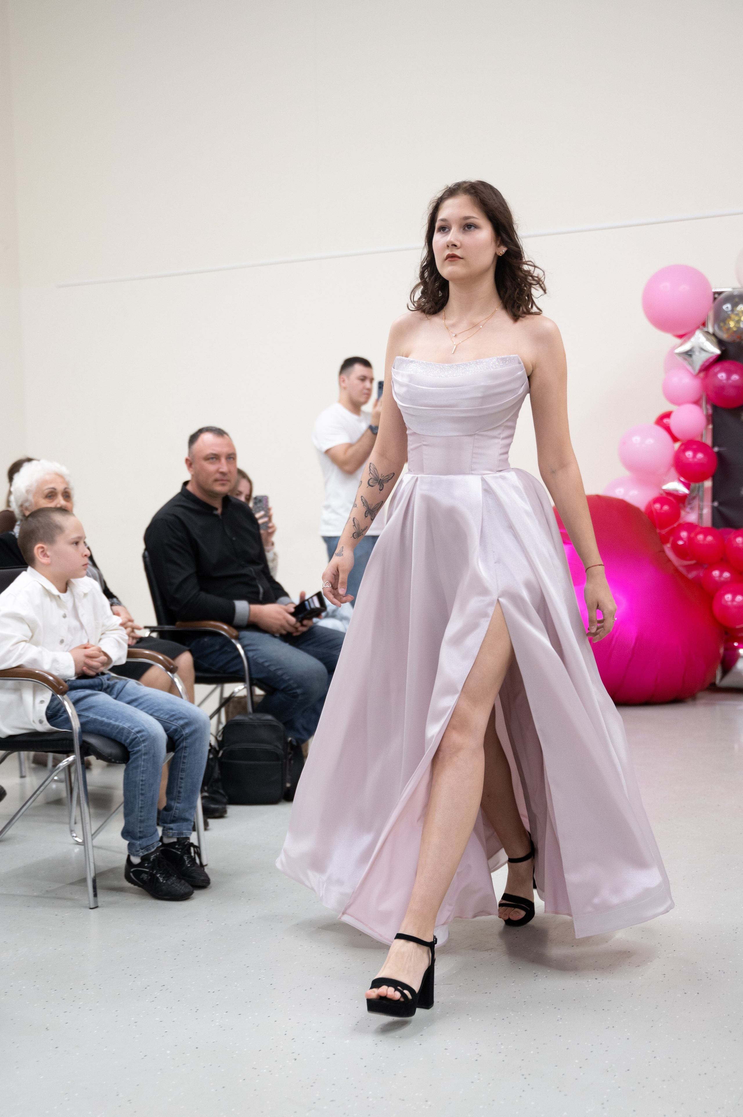 Весенний показ от Aesthetics model management | 15.05.2025. Фотограф в Омске Елизавета Кириллова