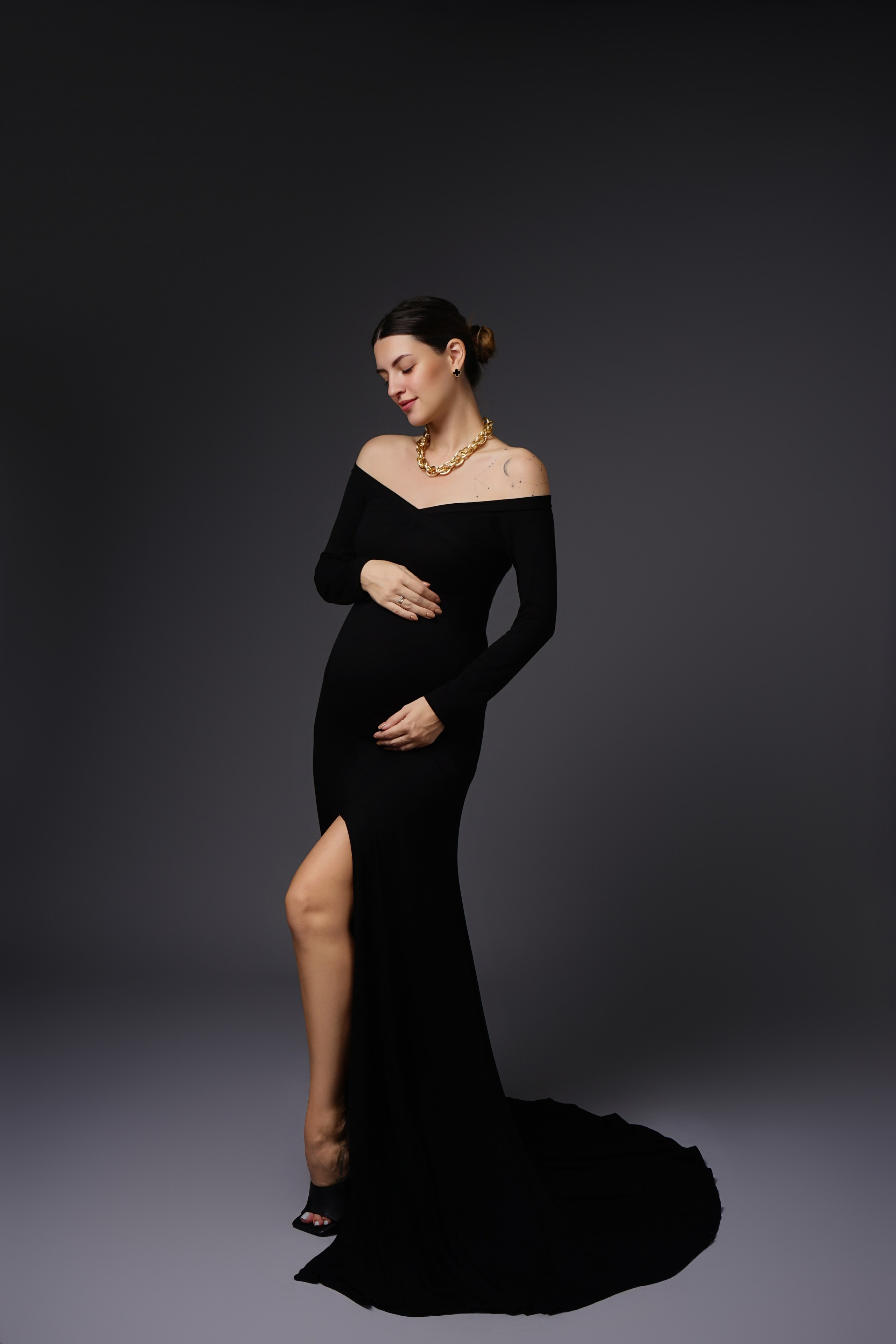 Съёмка беременности в моей фотостудии «НЕБО». Женский фотограф в Химках Алёна Ленёва