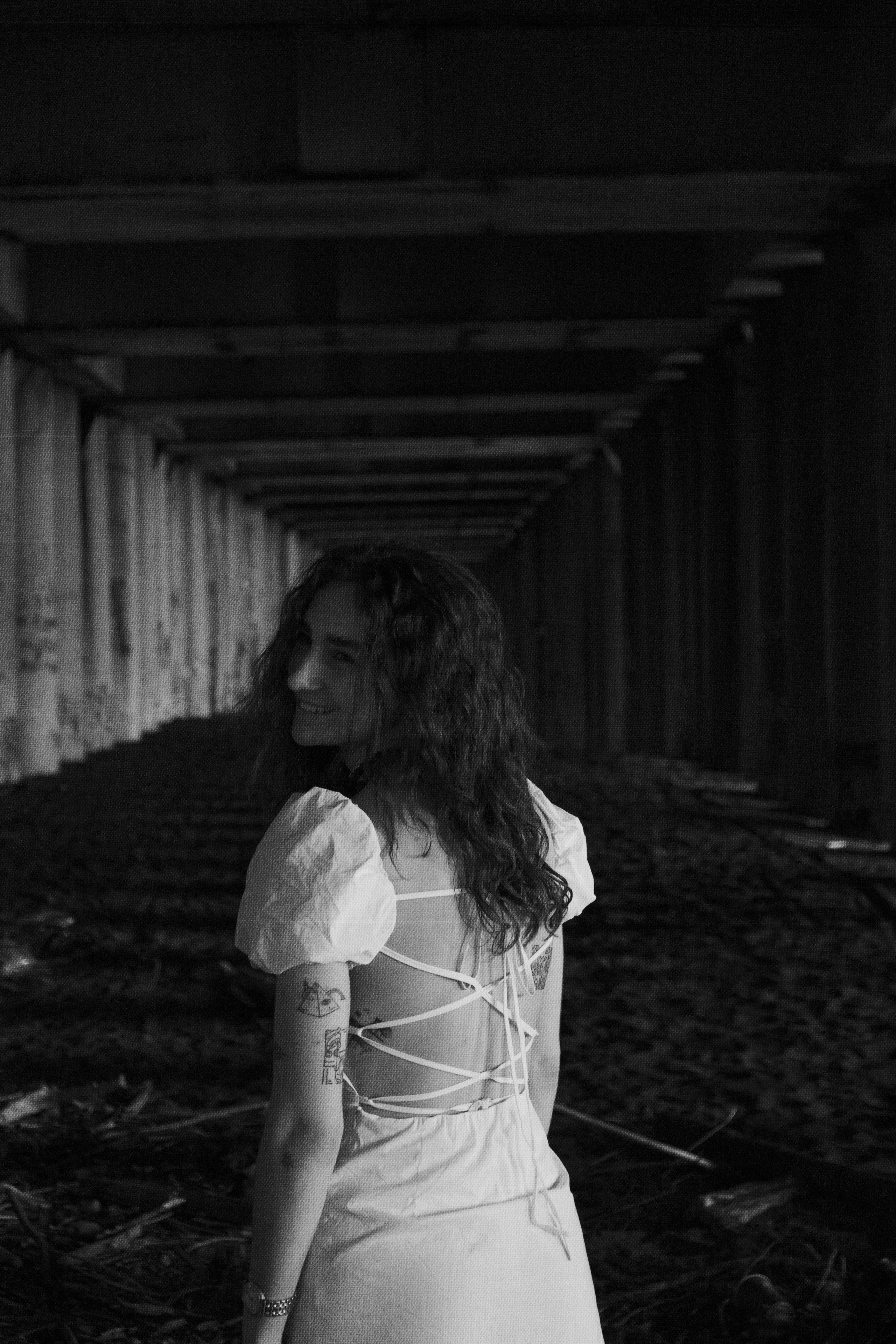 Девушка Серфа. Gerasko Aleks — Портрет, кричащий тишиной