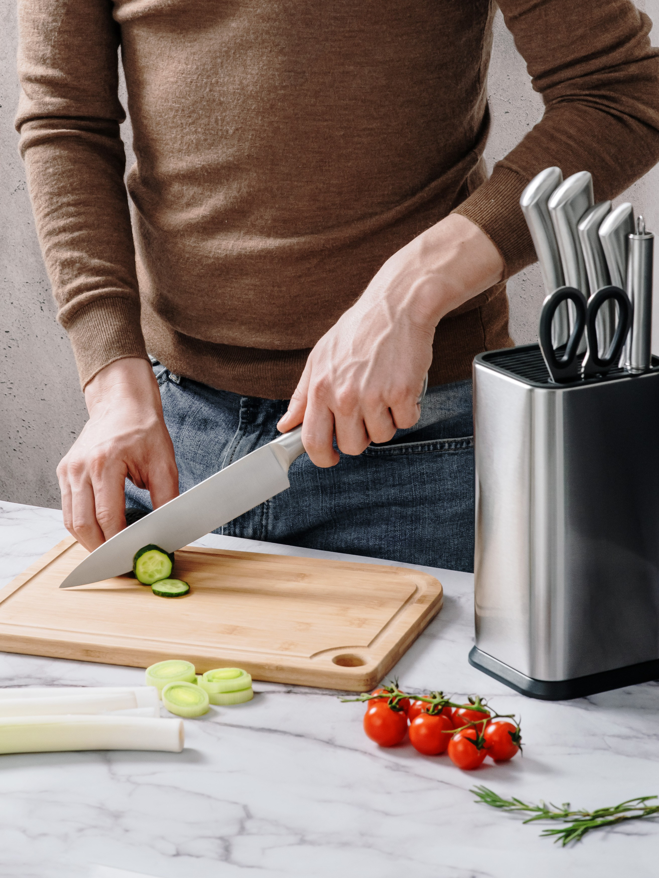 Ножи. Предметный фотограф, инфографика и видео в Санкт-Петербурге