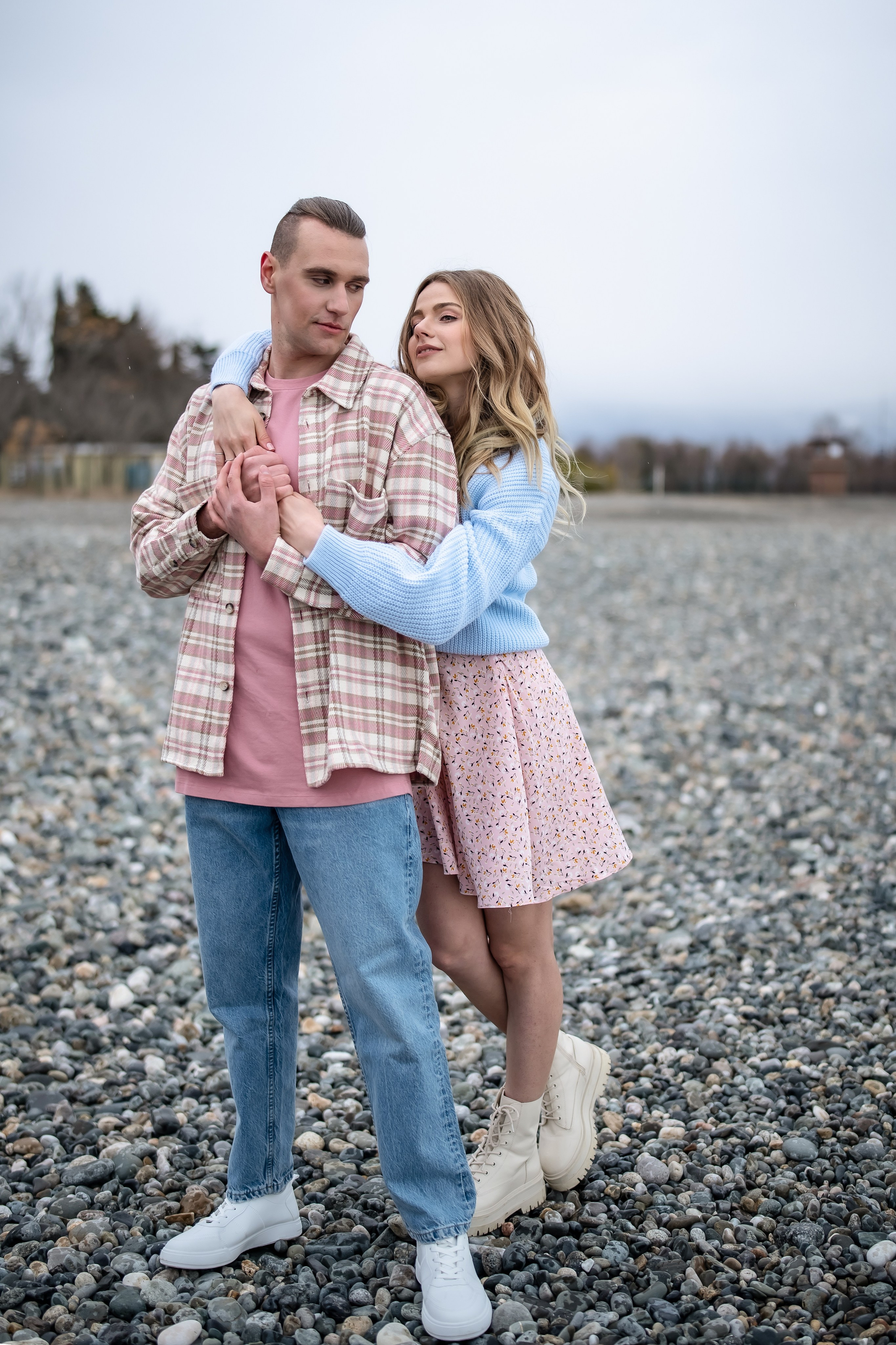 Влюбленные на пляже. Наталья Слесаренко фотограф в Сочи