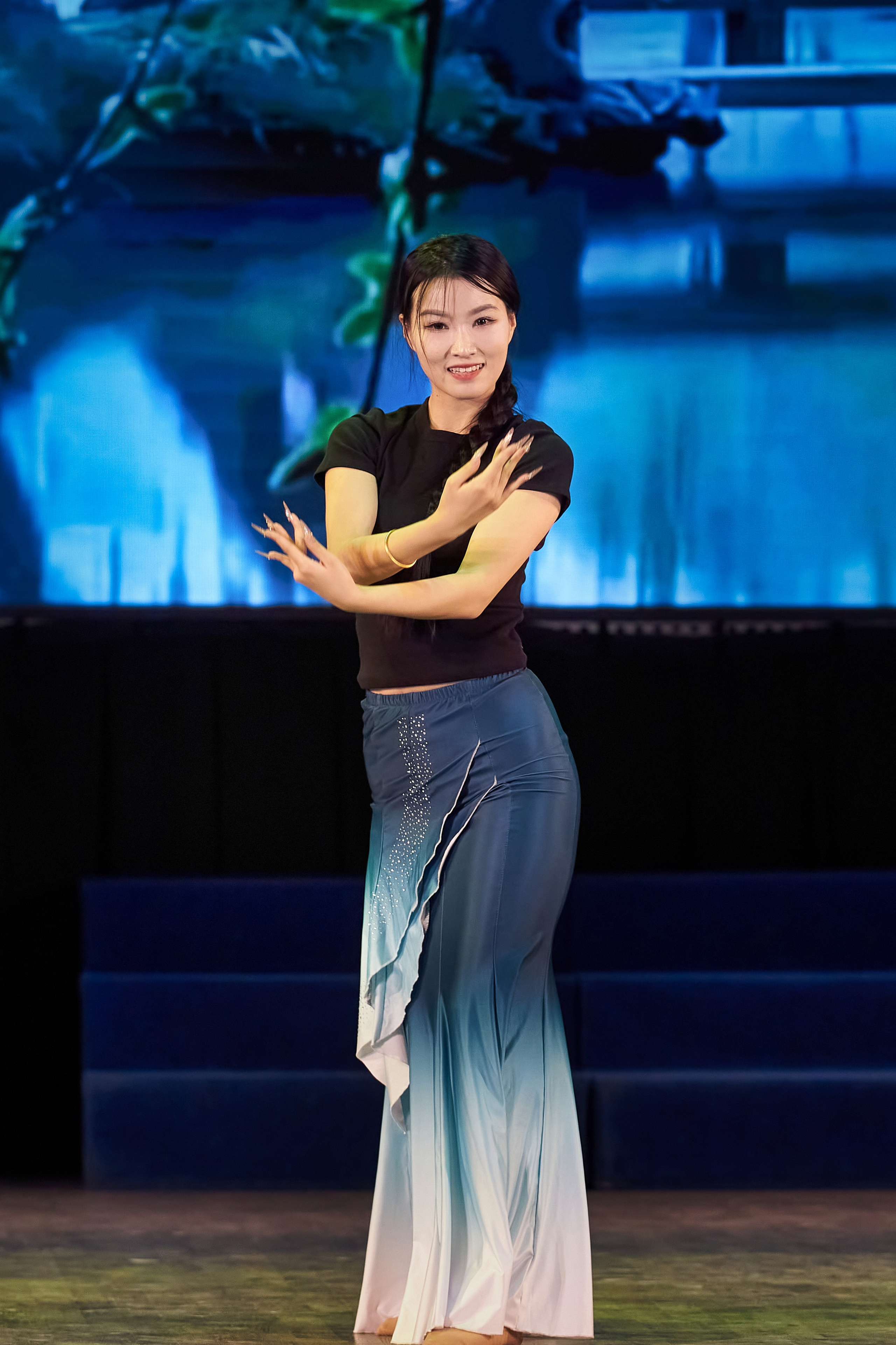 Лю Вэй. Китай. Танец встречи с весной