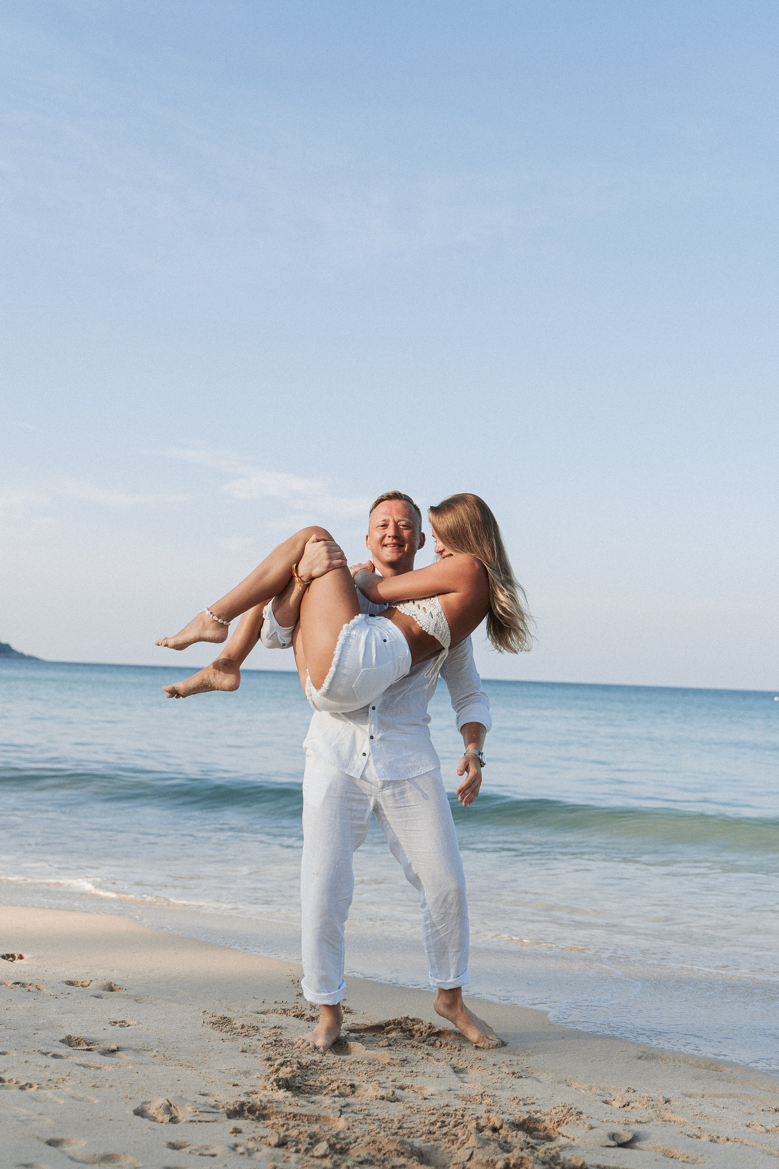 Love Story и Свадебная Фотосъёмка на Пхукете – истории любви в объективе. Ян Долматов — фотограф, видеограф и продюсер на Пхукете, Таиланд