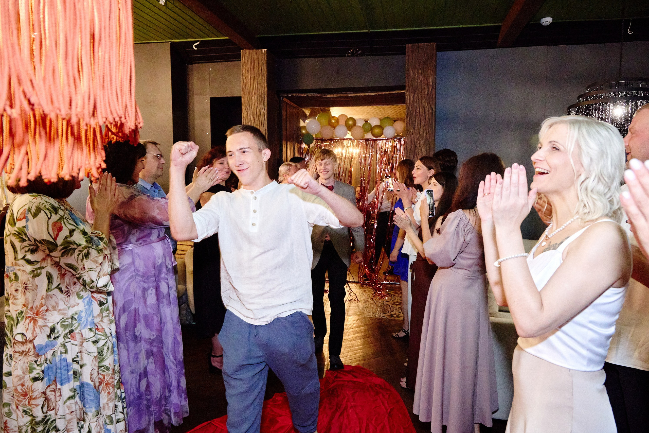 Выпускной 35 Сош. Фотограф Выпускные альбомы Таганрог Сергей Коробченко