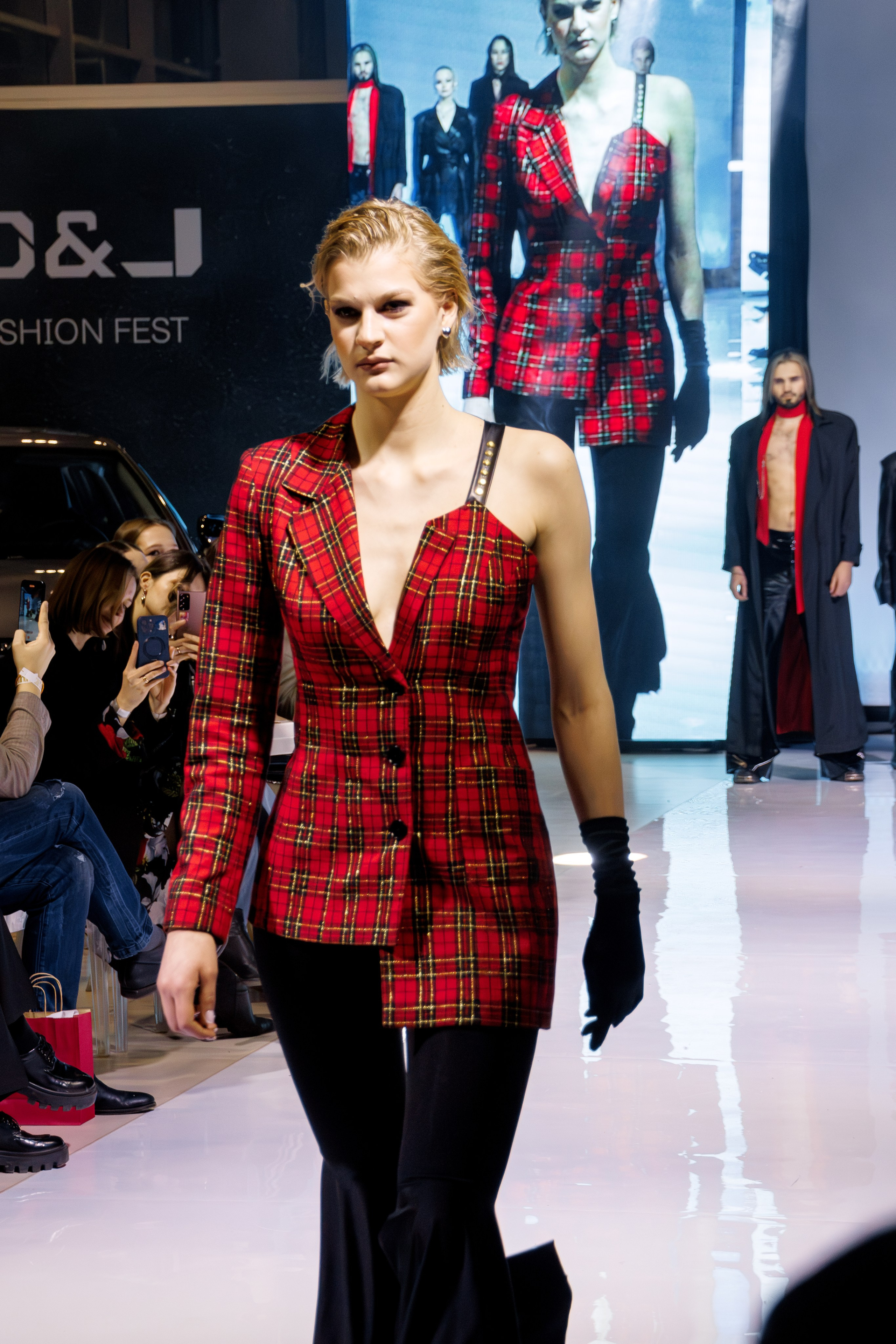 OMODA JAECOO FASHION FEST 2025. Свадебный фотограф в Иркутске Бобылев Никита