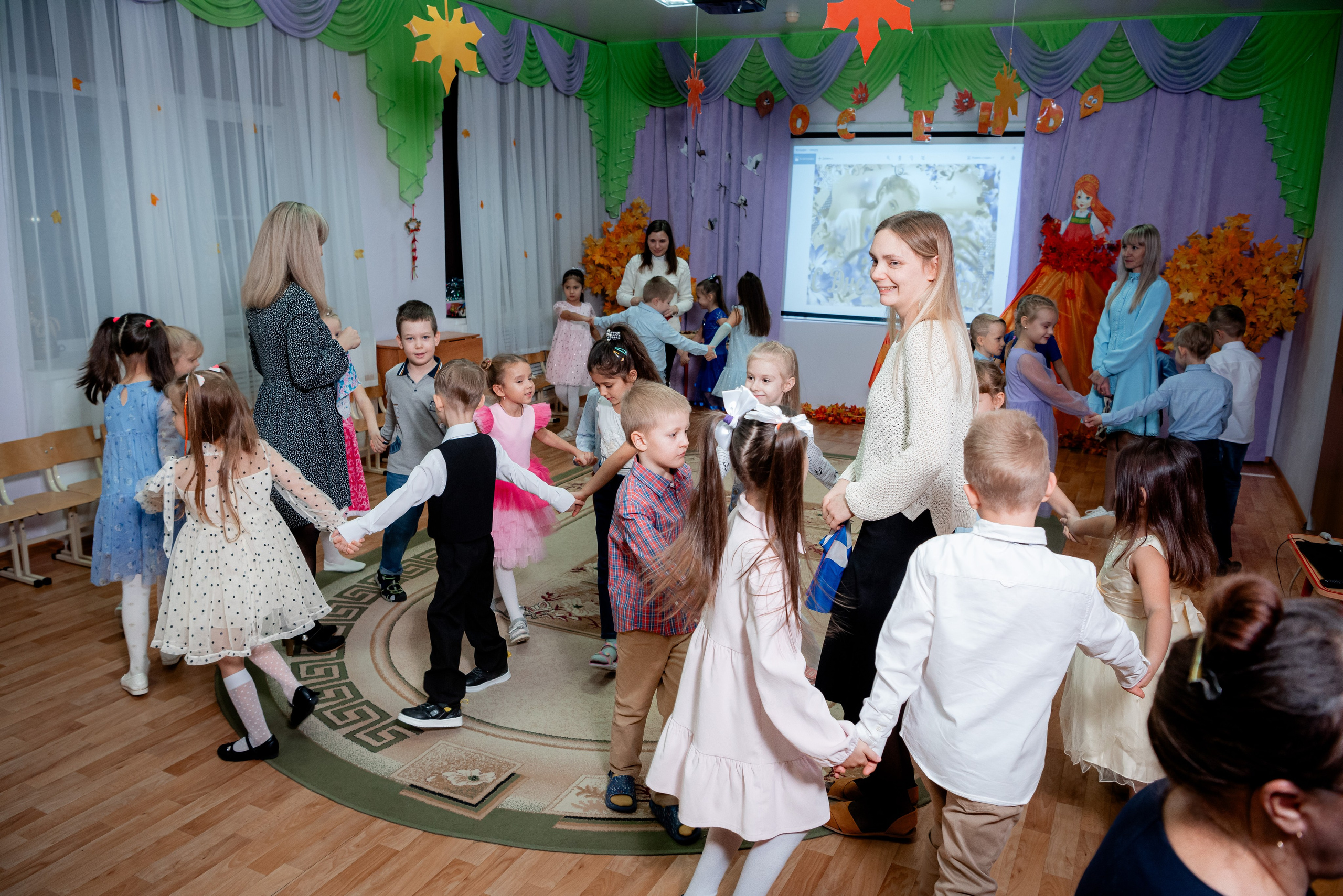 День мамы в детском саду. Фотограф в Волгограде и Волжском Александр Горбань