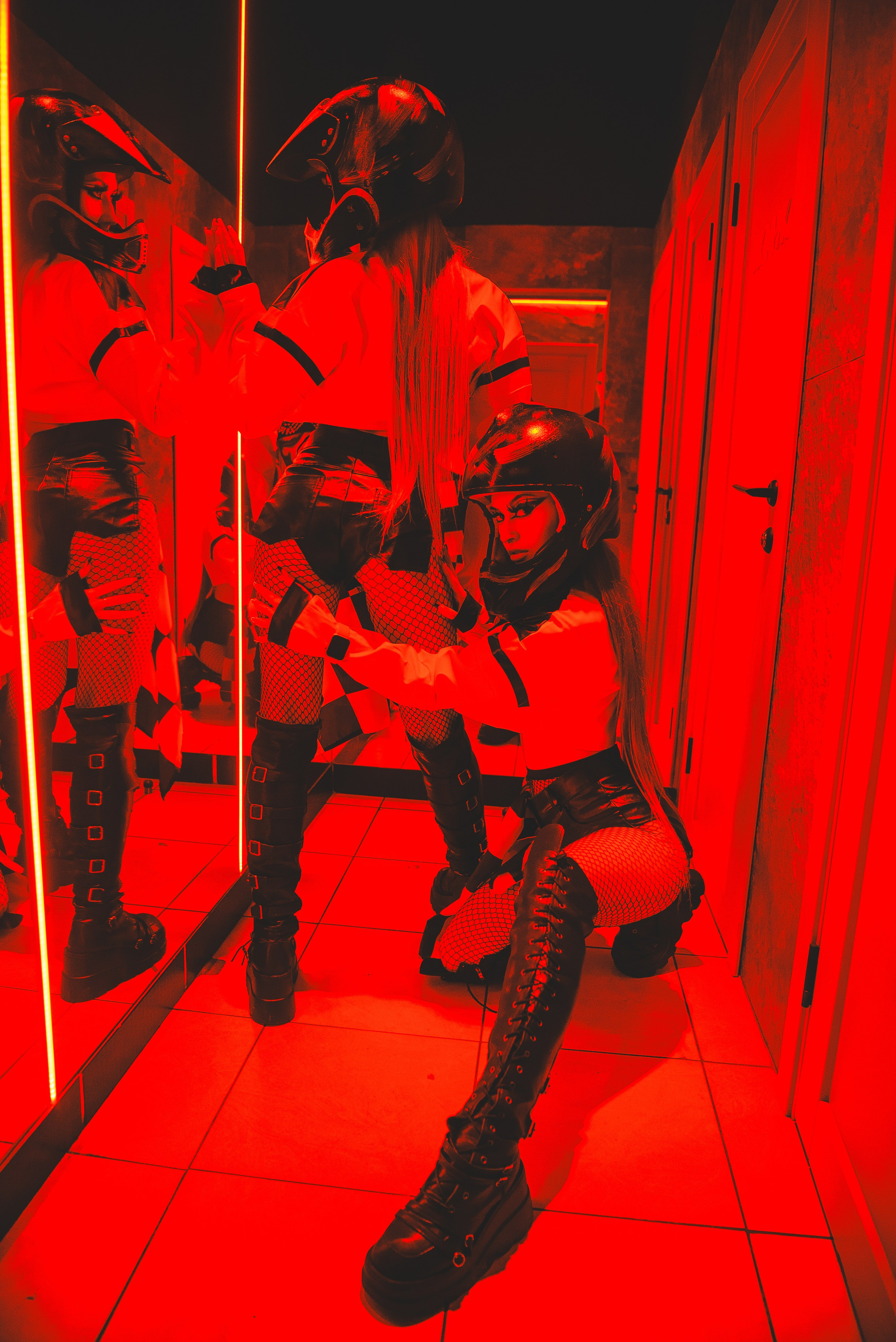 Фотоотчёты о вечеринках для НеБар Волгоград. Или стиль «пьяный фотограф». Фотограф в Волгограде и Волжском Александр Горбань