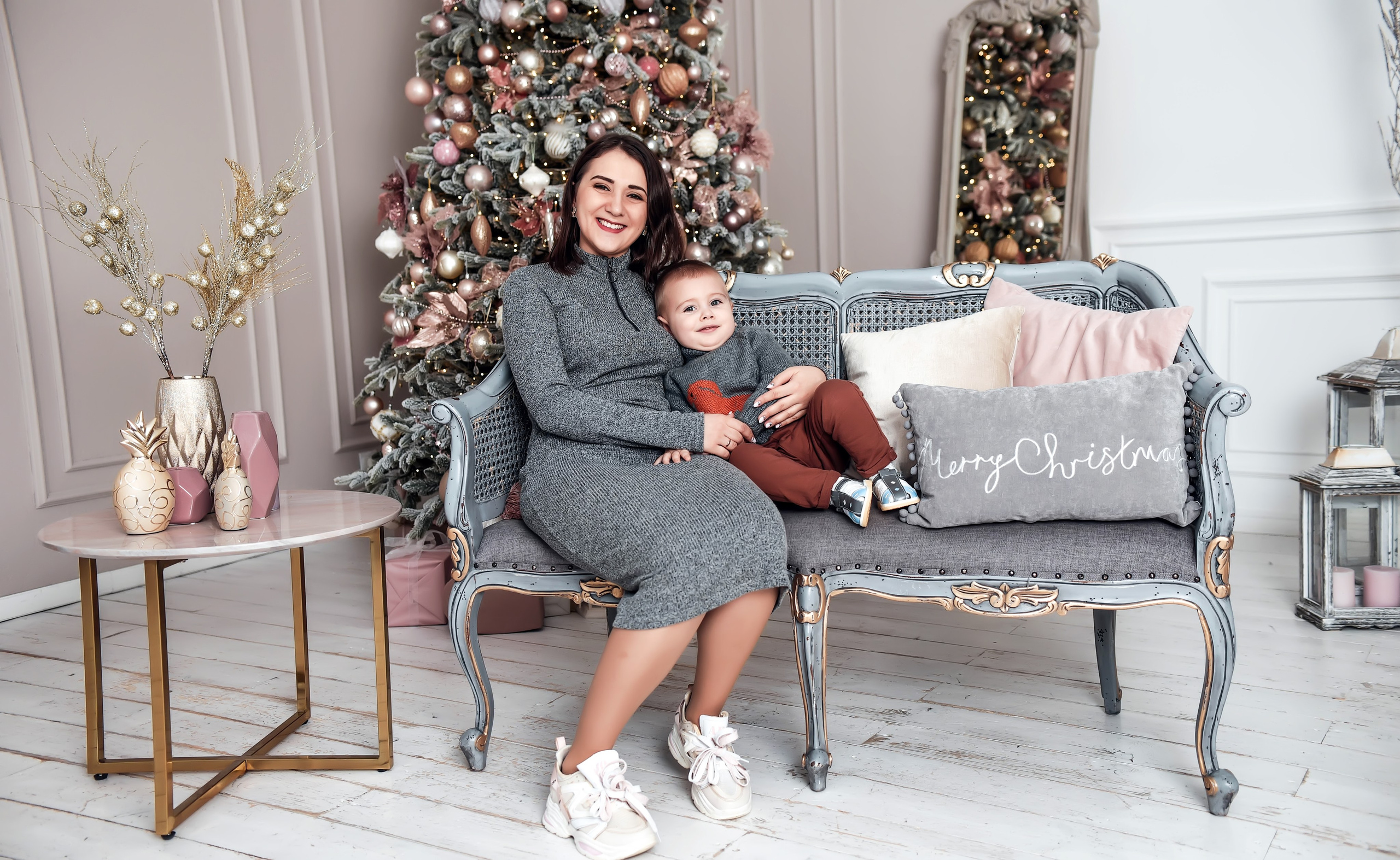 Новогодняя семейная. Свадебный, семейный, детский, контент фотограф в Омске Максим Ильин