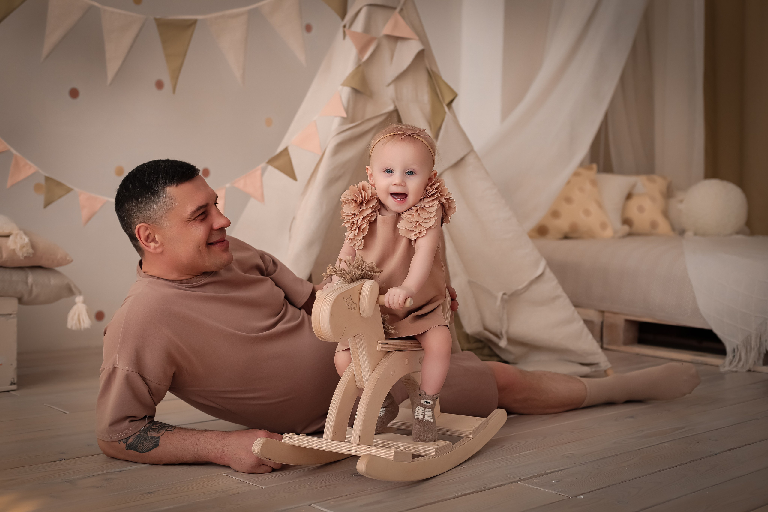 1 годик Эмилии. Фотограф г. Хабаровск. Семейные и индивидуальные съёмки