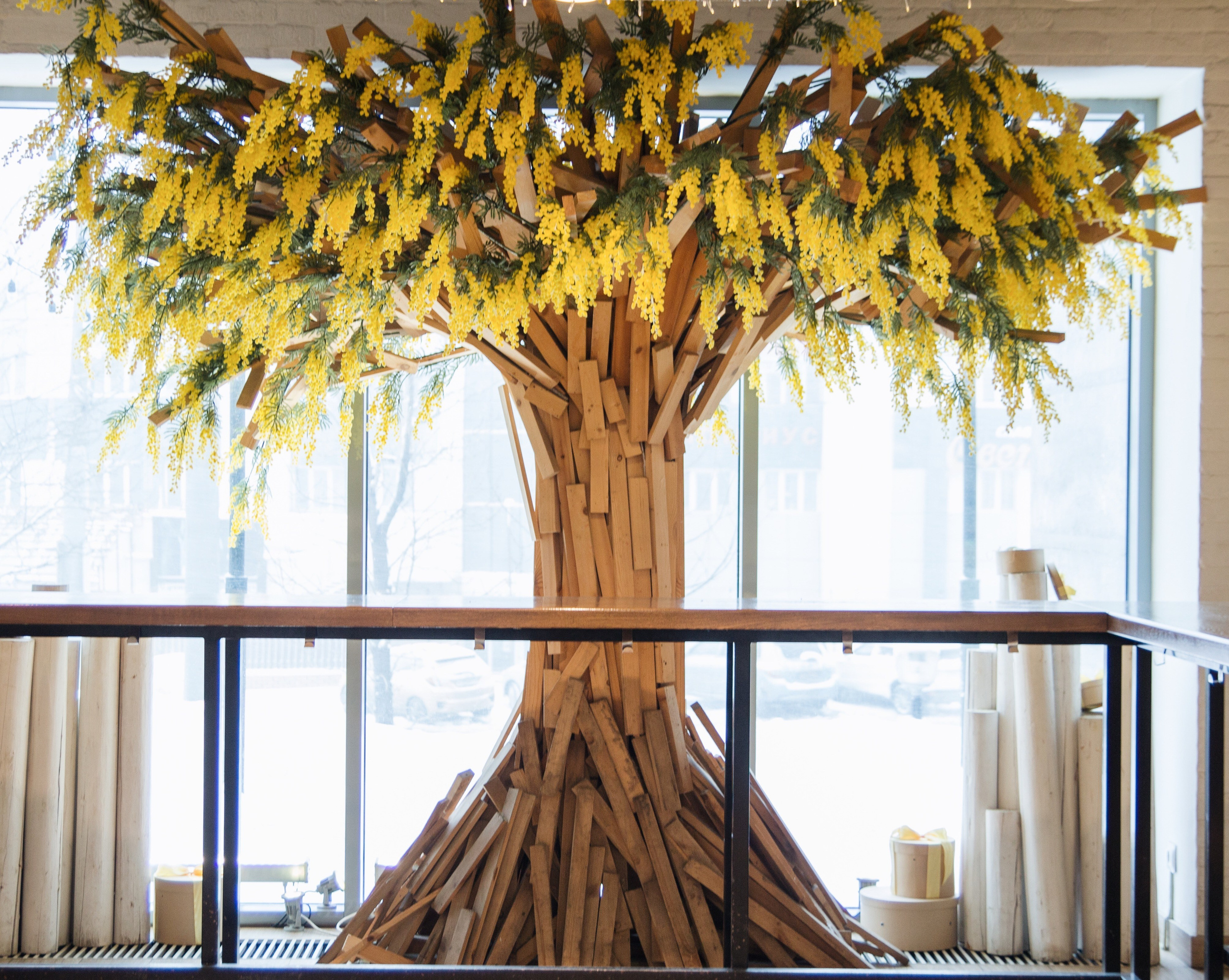 Оформление витрин Лакомка. Ксения Почтарь. Декоратор и флорист, город Владивосток