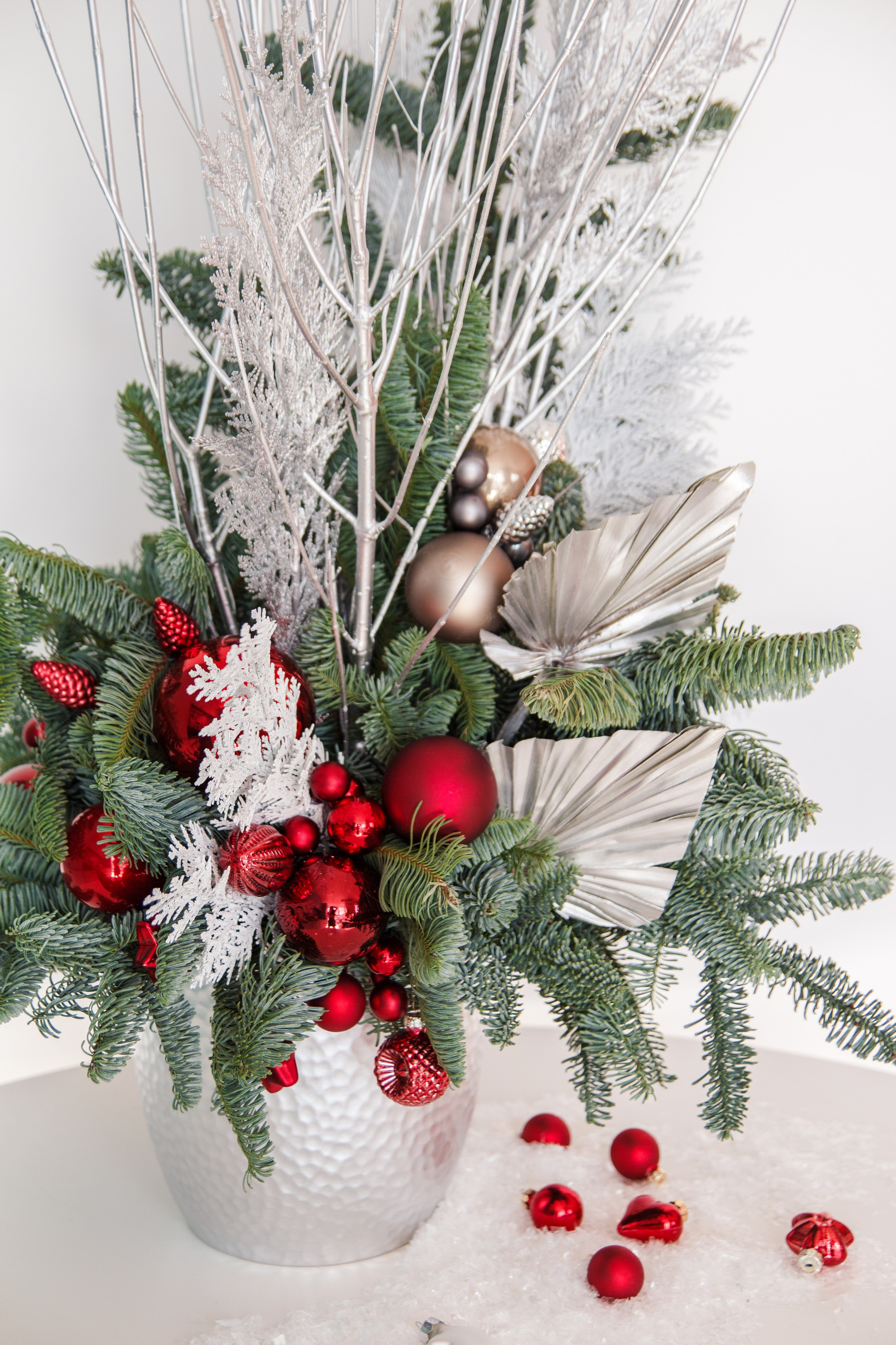 Новогодние композиции. Ксения Почтарь. Декоратор и флорист, город Владивосток