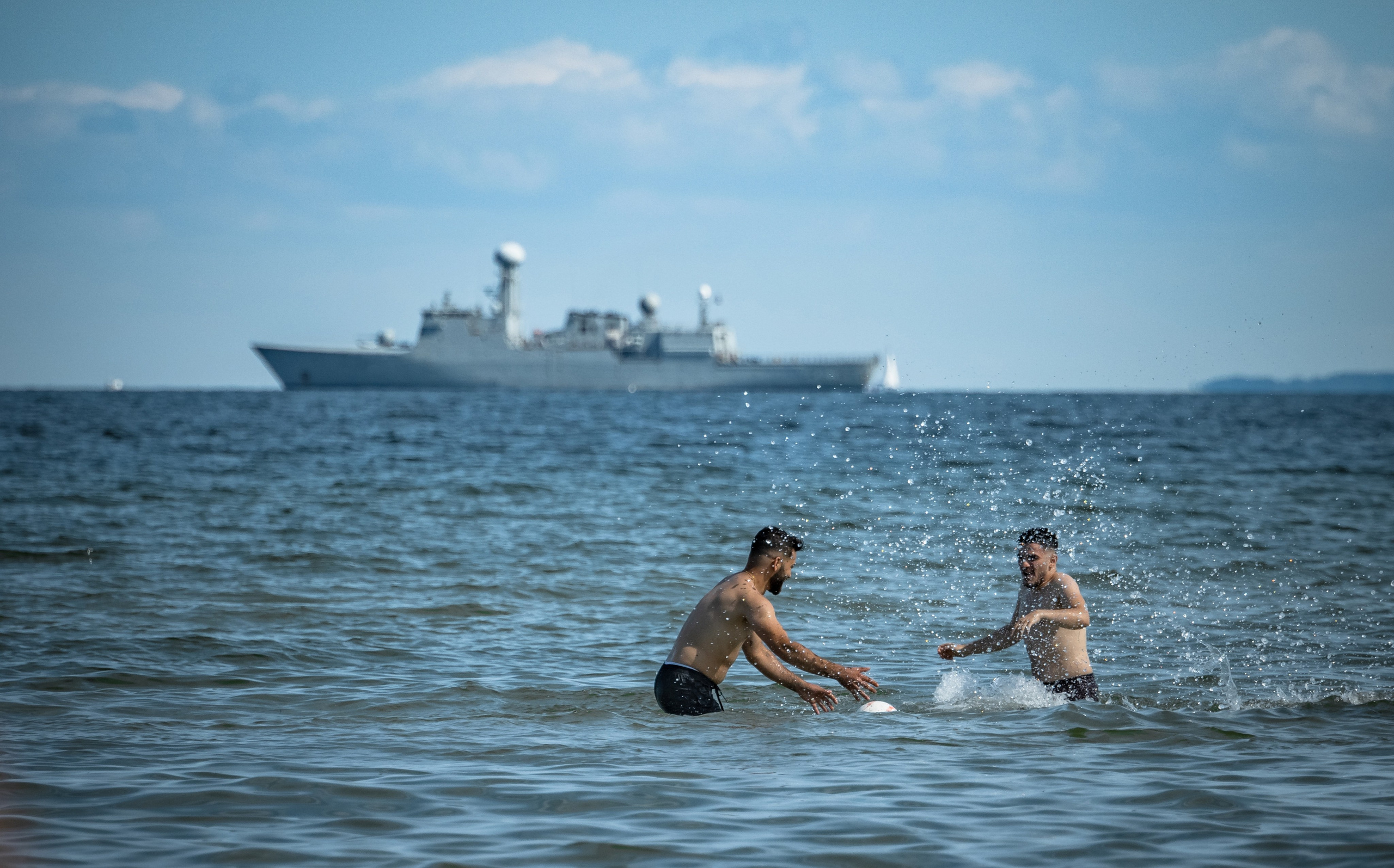 STREET. NE Cinema — backstage and reportage photography in cinema, music, Automotive and sport