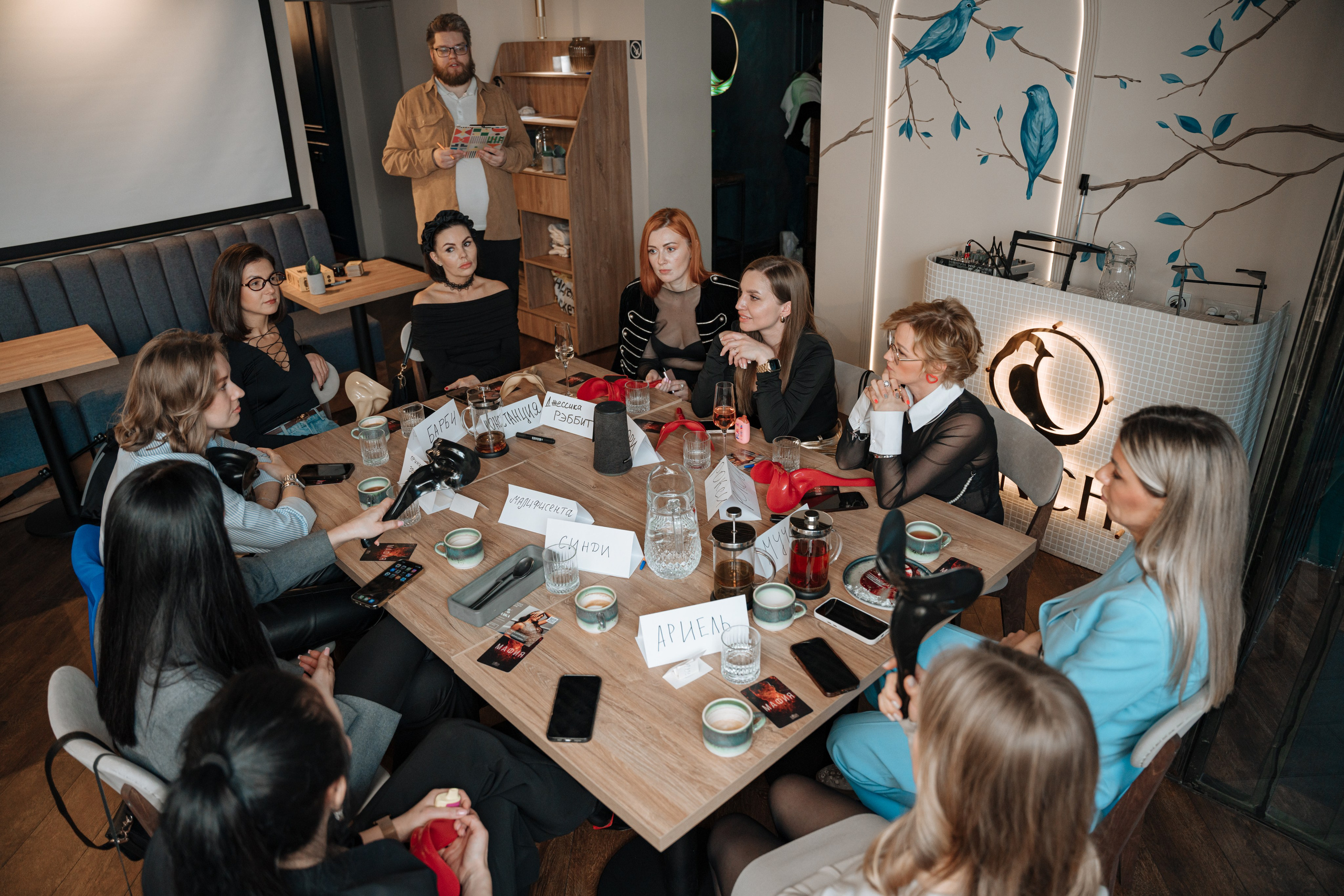 Мафия. Бар FINCH. ЖЕНСКИЙ КЛУБ LAXMI. Портретный фотограф в Санкт-Петербурге Дмитриева Наталия