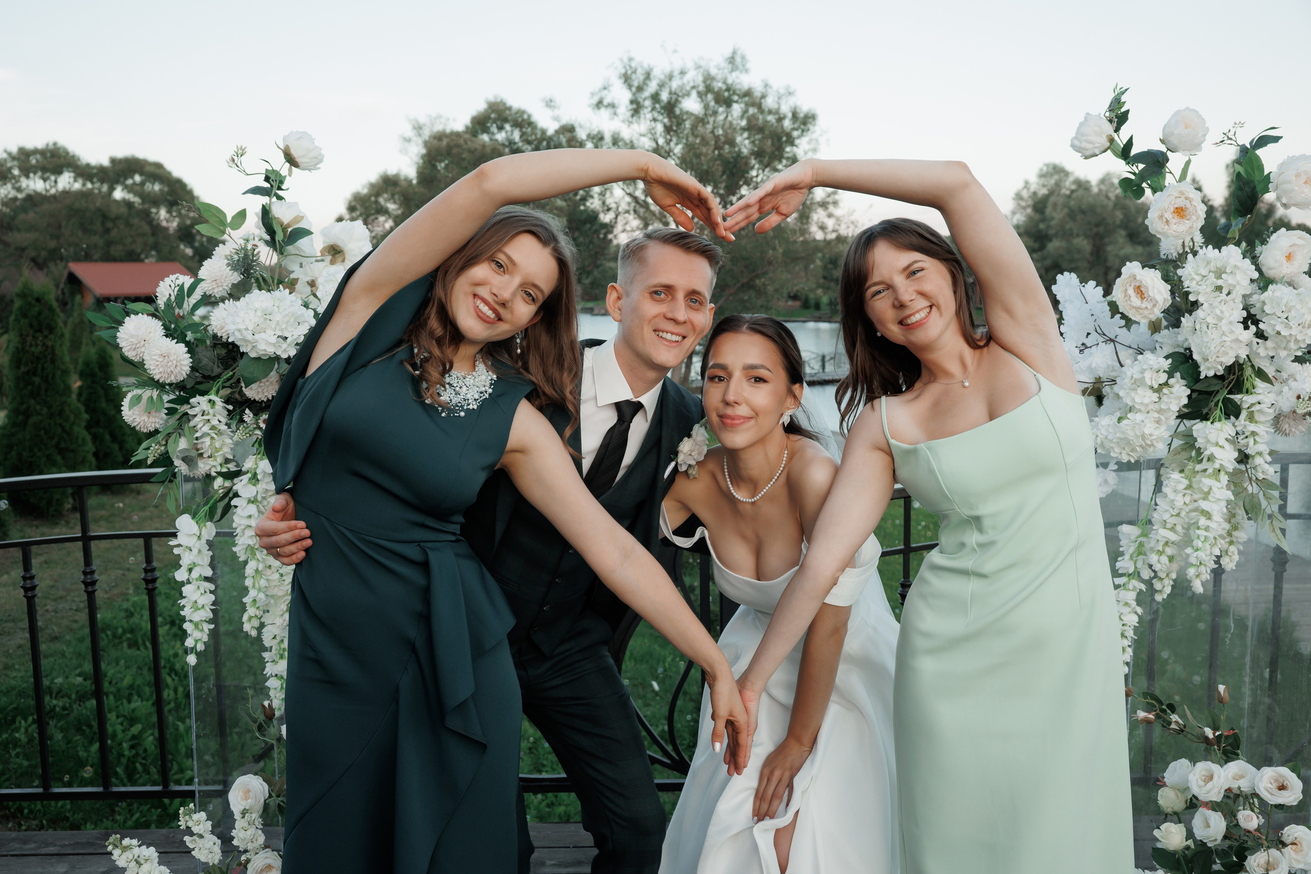 Регистрация в отеле Fish Point, ЗАГС Бутово, прогулка в Остафьево. Свадебный и репортажный фотограф (Москва, Королев и другие)