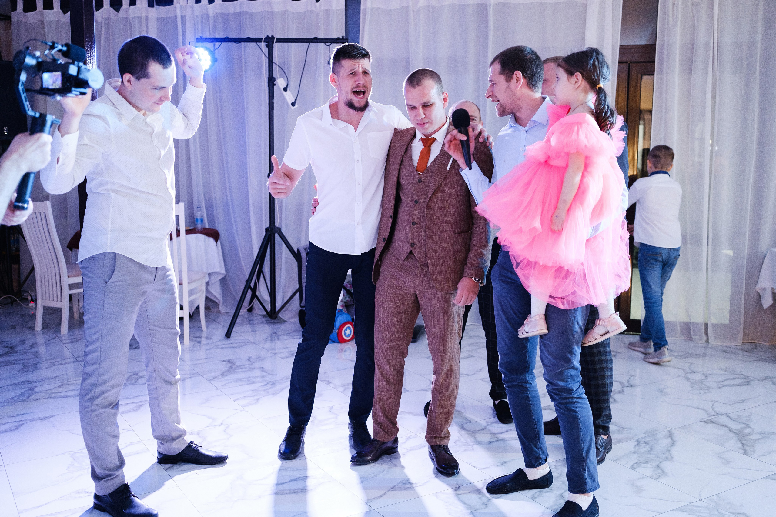 Максим и Дарья. Свадебный фотограф | репортаж | праздники | крещение