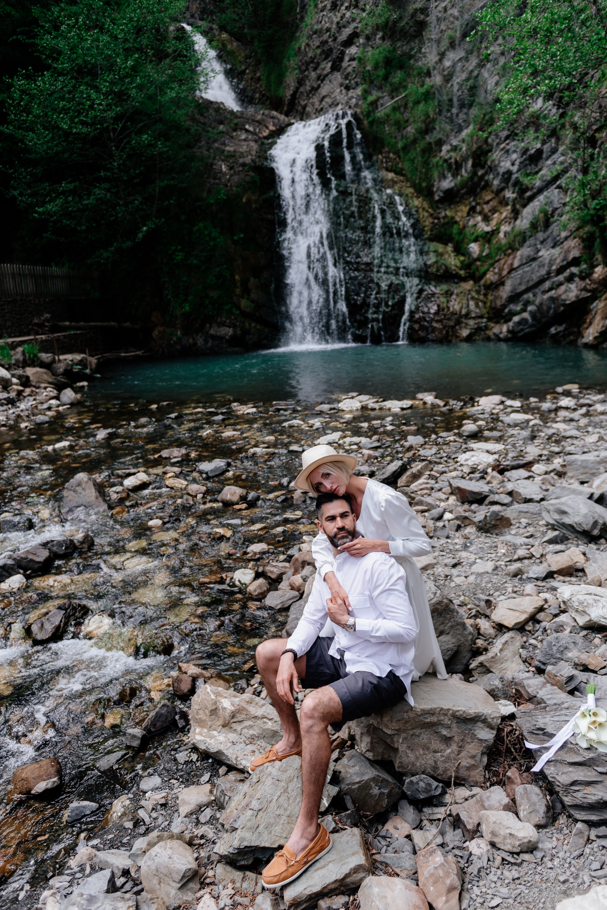 Pre-wedding photoshoot at the waterfall. Fedor Lemeshko — Destination Wedding and Family Lifestyle photographer