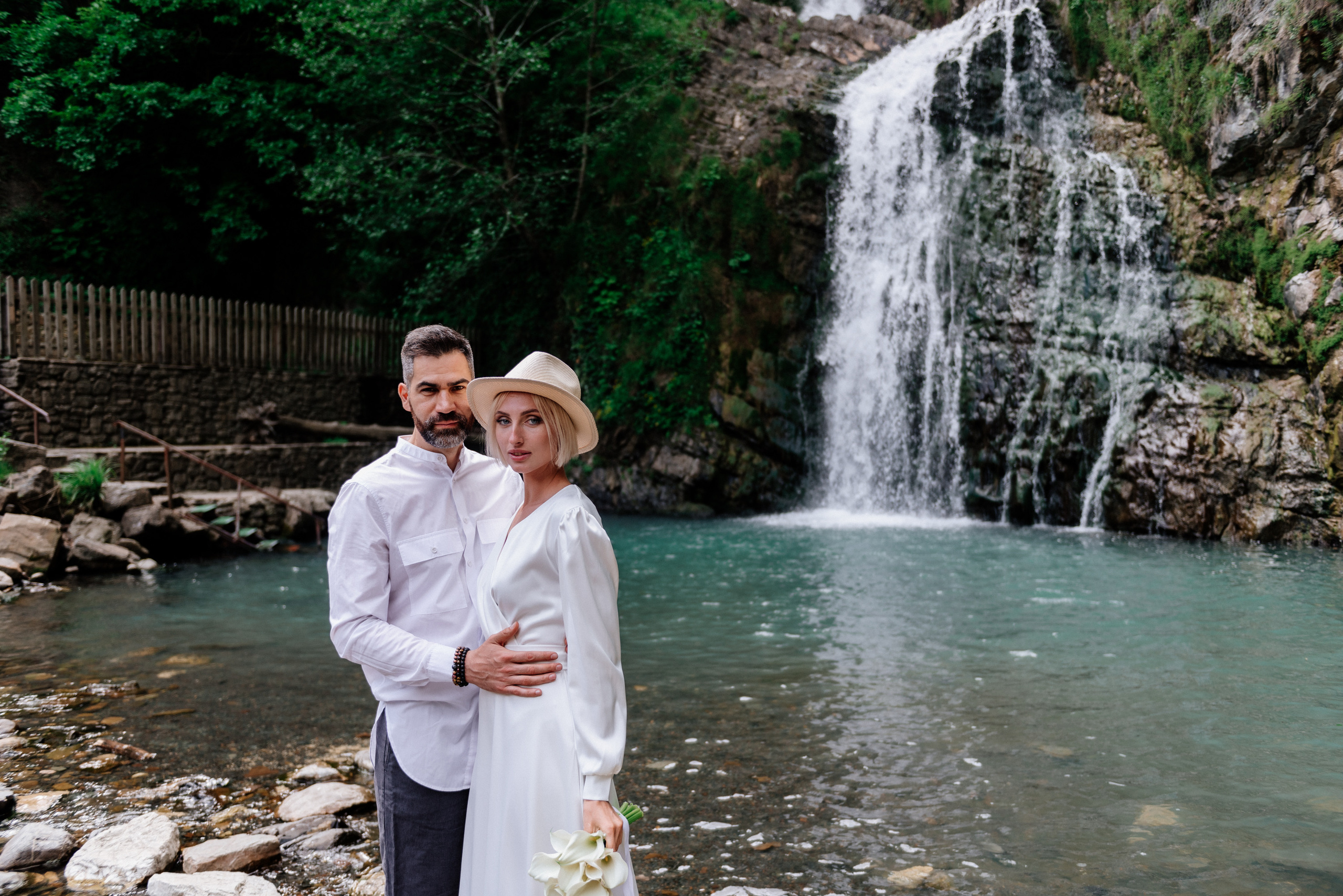 Pre-wedding photoshoot at the waterfall. Fedor Lemeshko — Destination Wedding and Family Lifestyle photographer