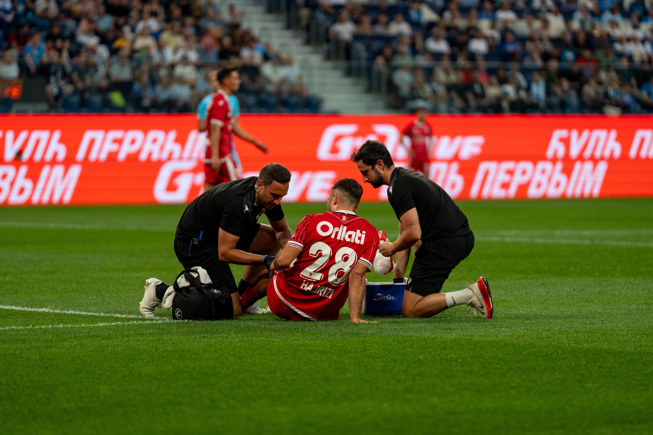 Репортажная спорт-съемка: футбольный матч «Зенит»–«Сьон» в Газпром Арене